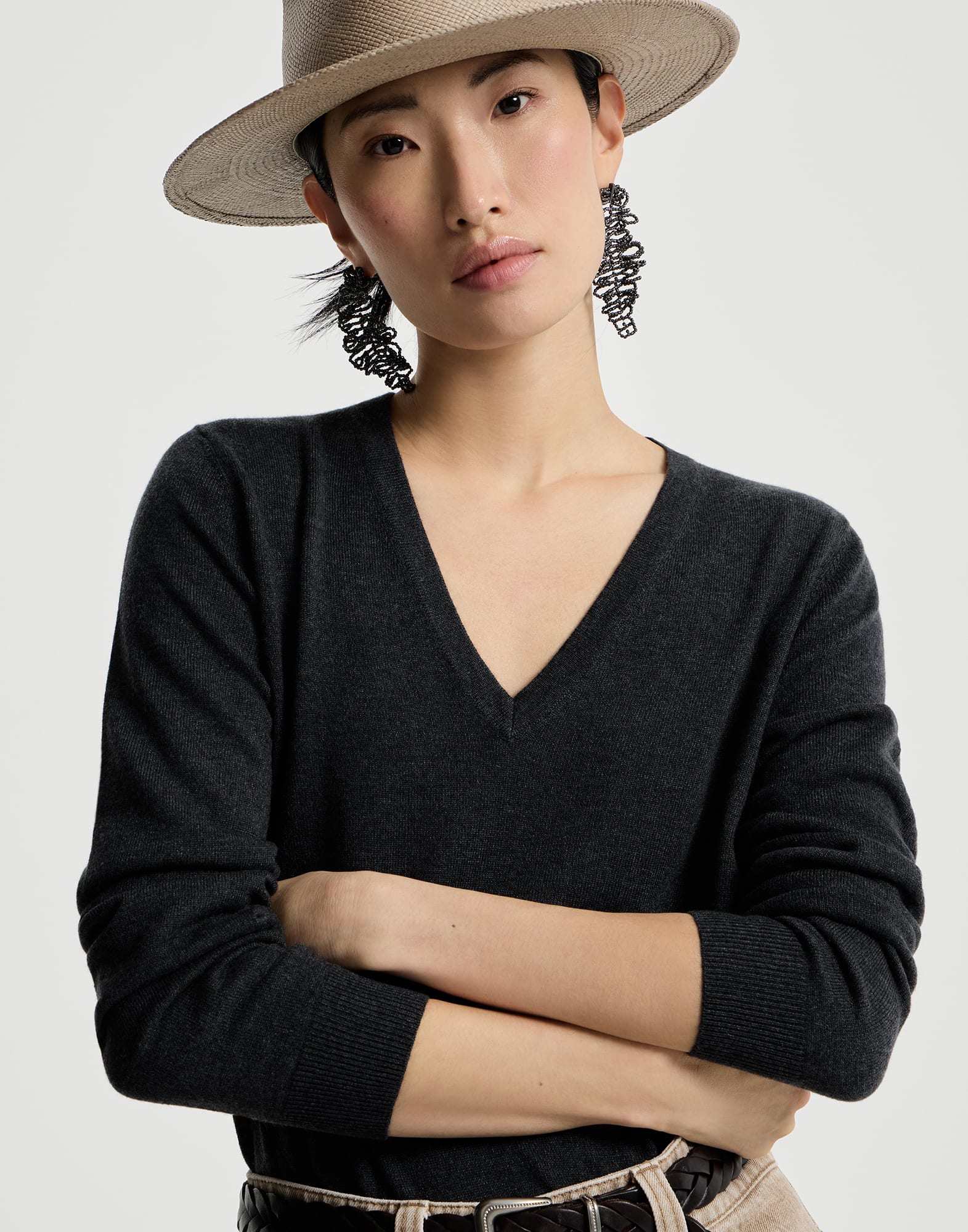 Cashmere sweater with monili for Woman in Oyster | Brunello Cucinelli