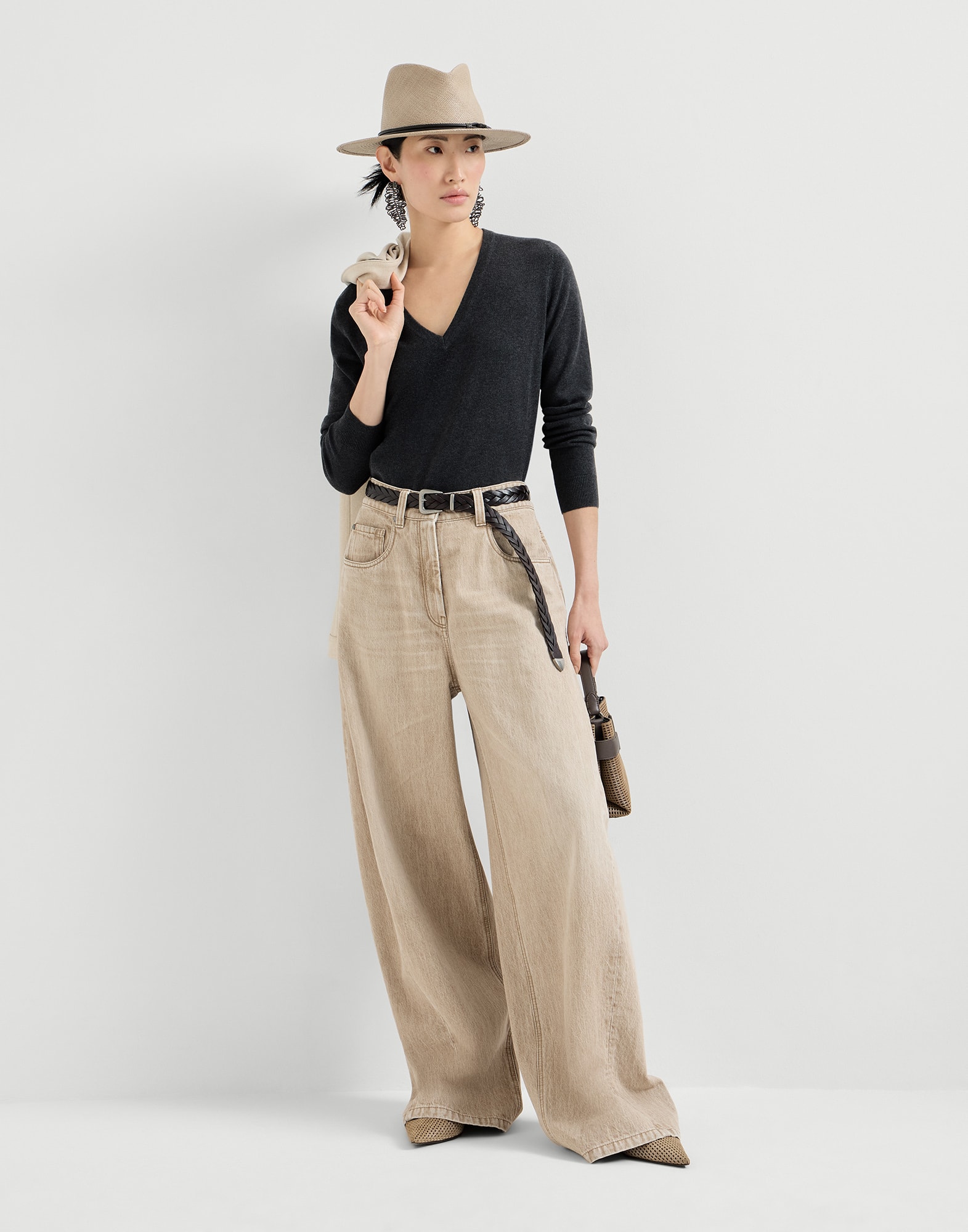 Cashmere sweater with monili for Woman in Oyster | Brunello Cucinelli