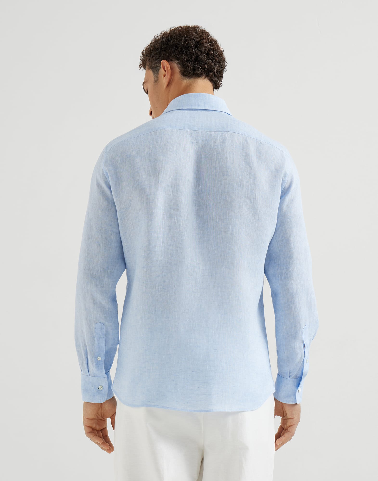 メンズ 向け スカイブルー リネンシャツ | Brunello Cucinelli