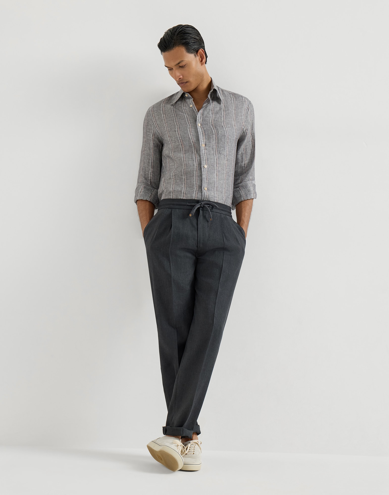Trousers with drawstring and double pleats for Man in Hazelnut