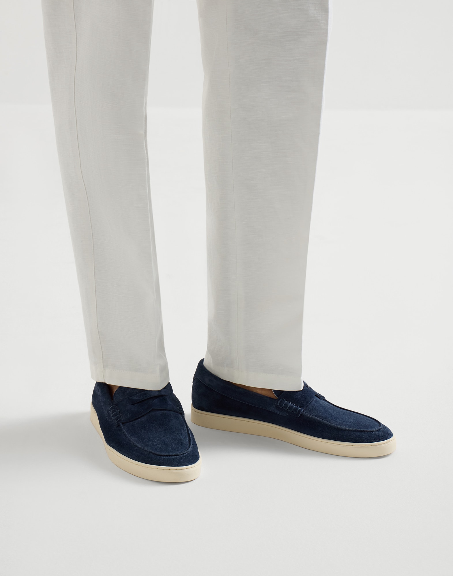 メンズ 向け アイボリー スエードスリッポン | Brunello Cucinelli