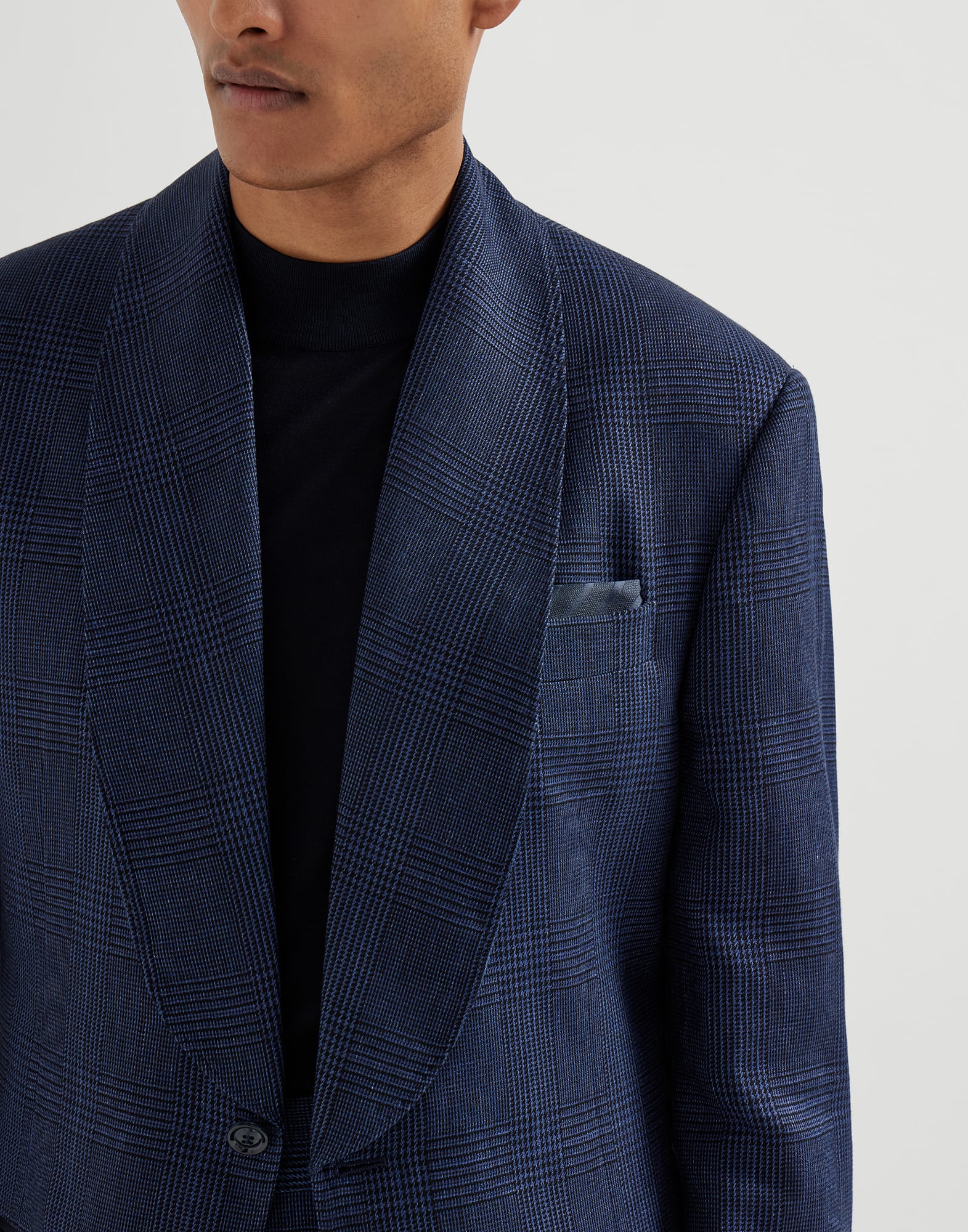 メンズ 向け ネイビーブルー シルクポケットチーフ | Brunello Cucinelli