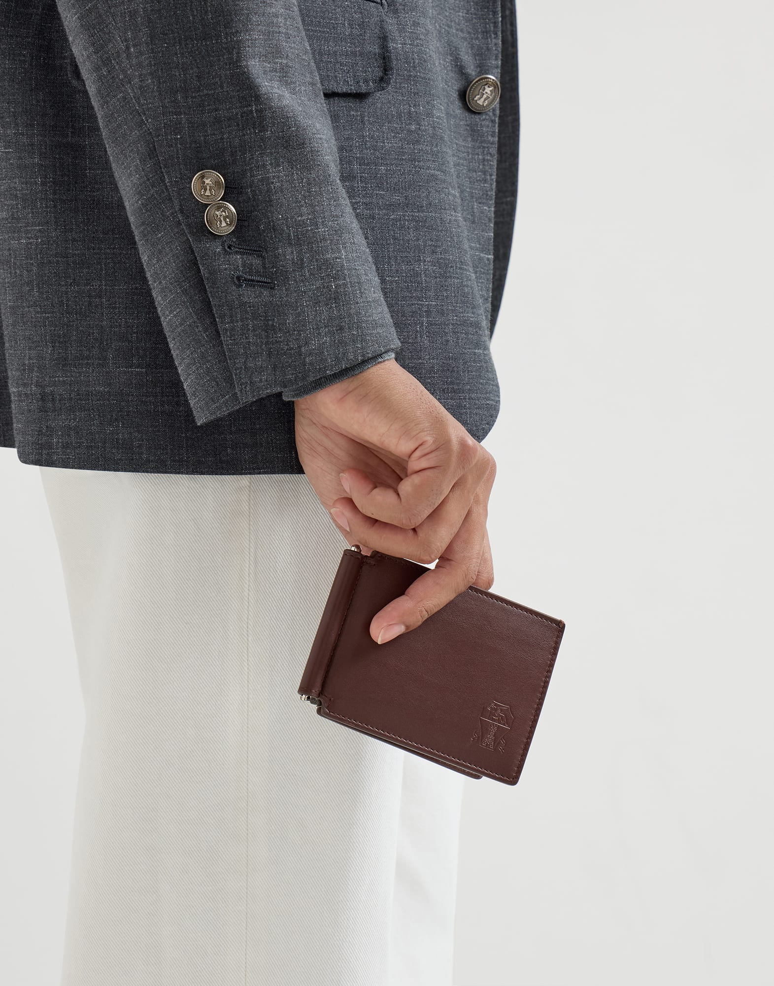 Calfskin money clip wallet for Man in Chocolate | Brunello Cucinelli