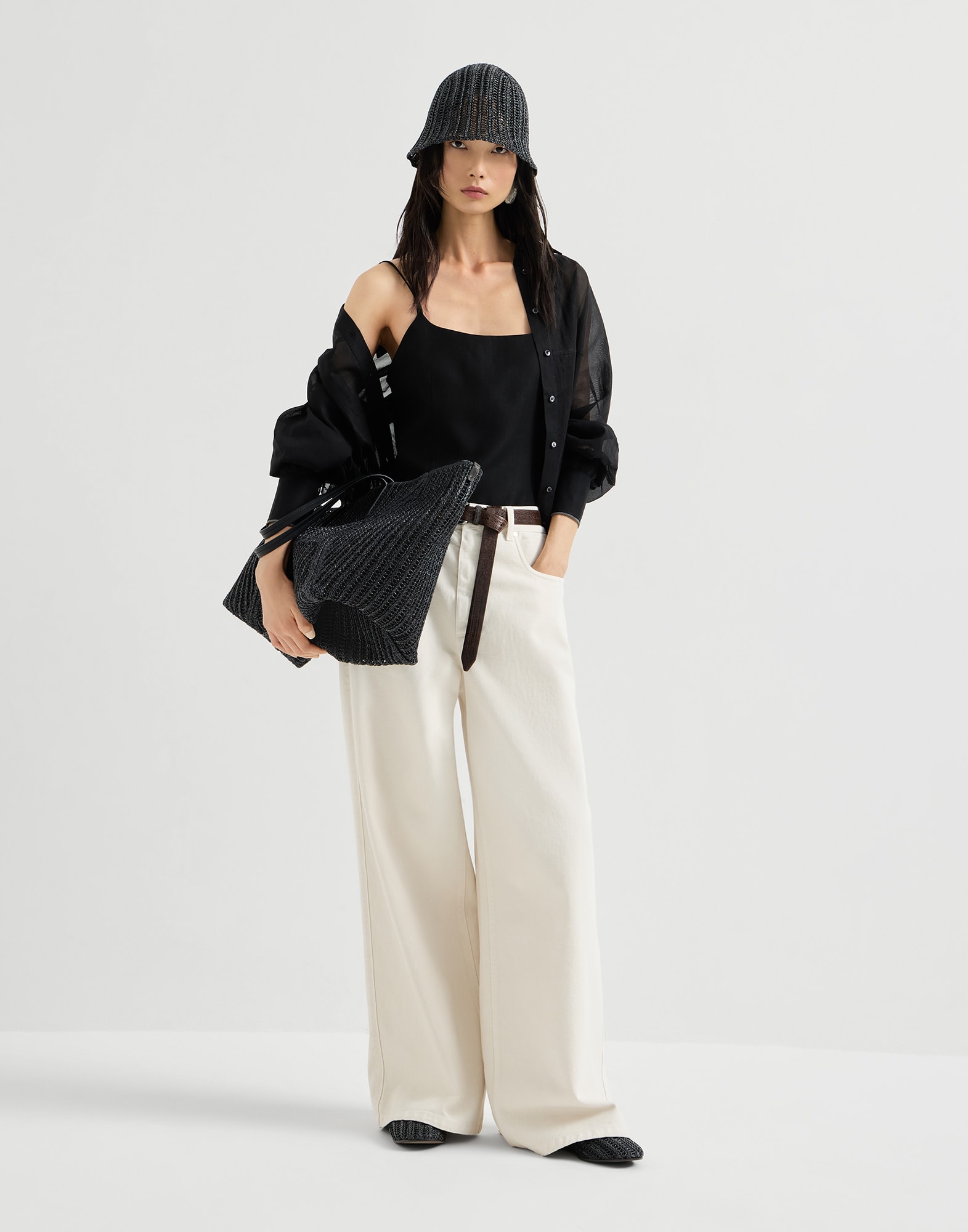 261WOUTFITEXTRA8C image number 0