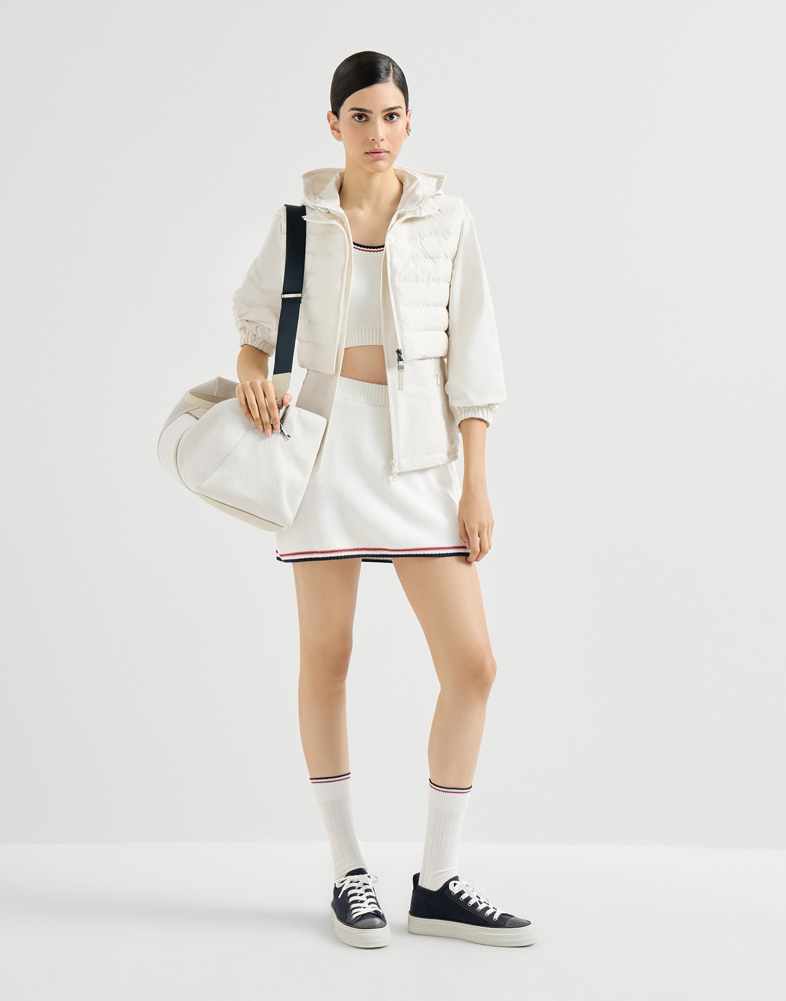 261WOUTFITSPORTCLUB06 image number 0