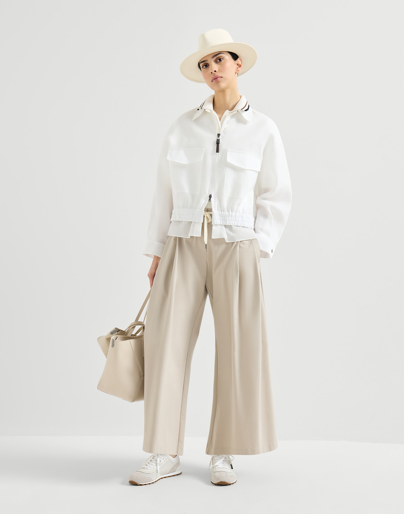 261WOUTFITCS388 image number 0