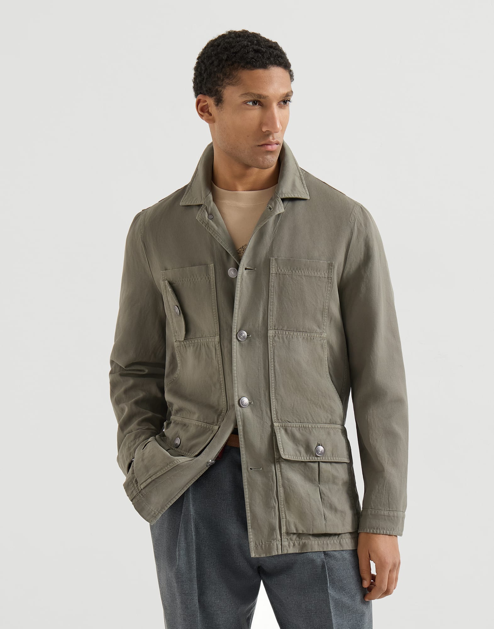 Outerwear - Vista frontal - Ver pantalla completa