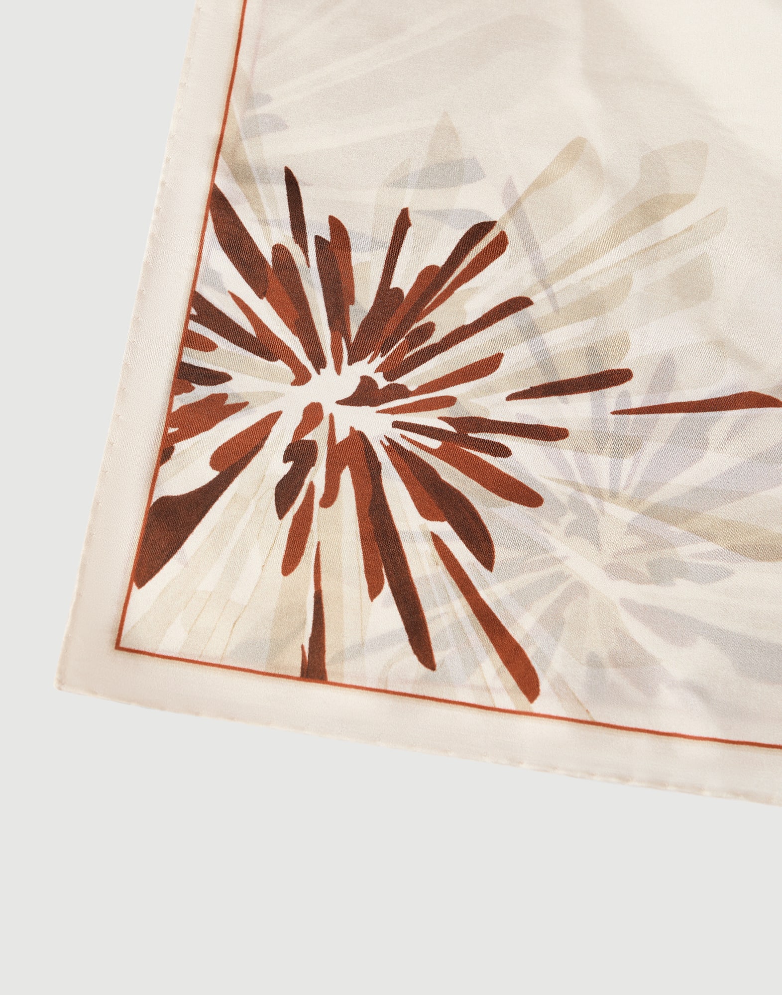 Bloom print pongee foulard for Woman in Beige | Brunello Cucinelli