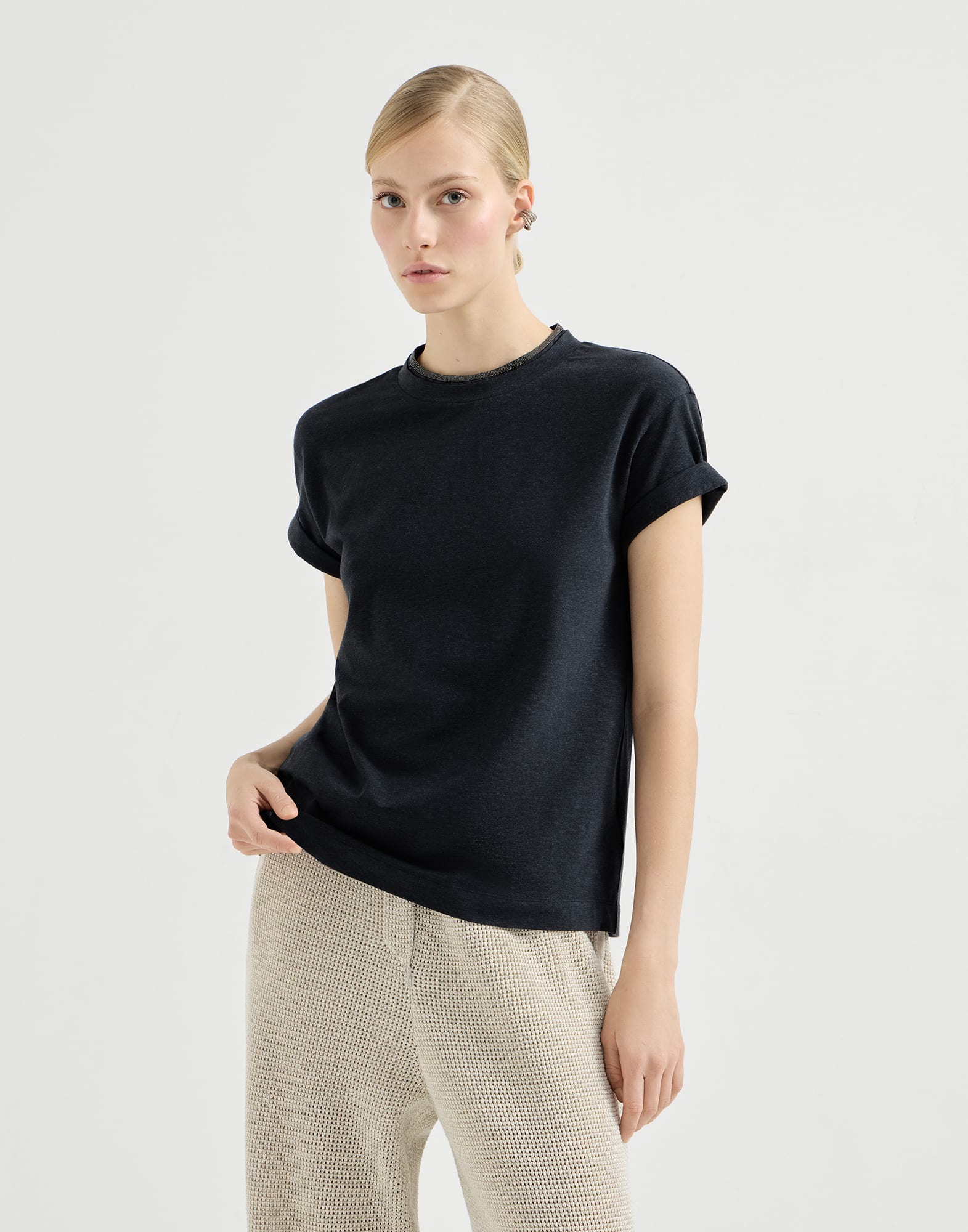 반소매 티셔츠 - 정면 뷰 - 전체 화면으로 보기