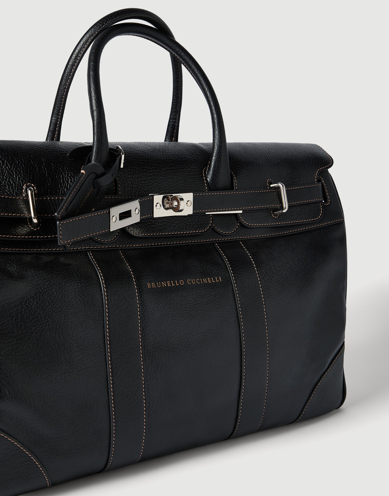 Grained calfskin country bag for Man in Black | Brunello Cucinelli
