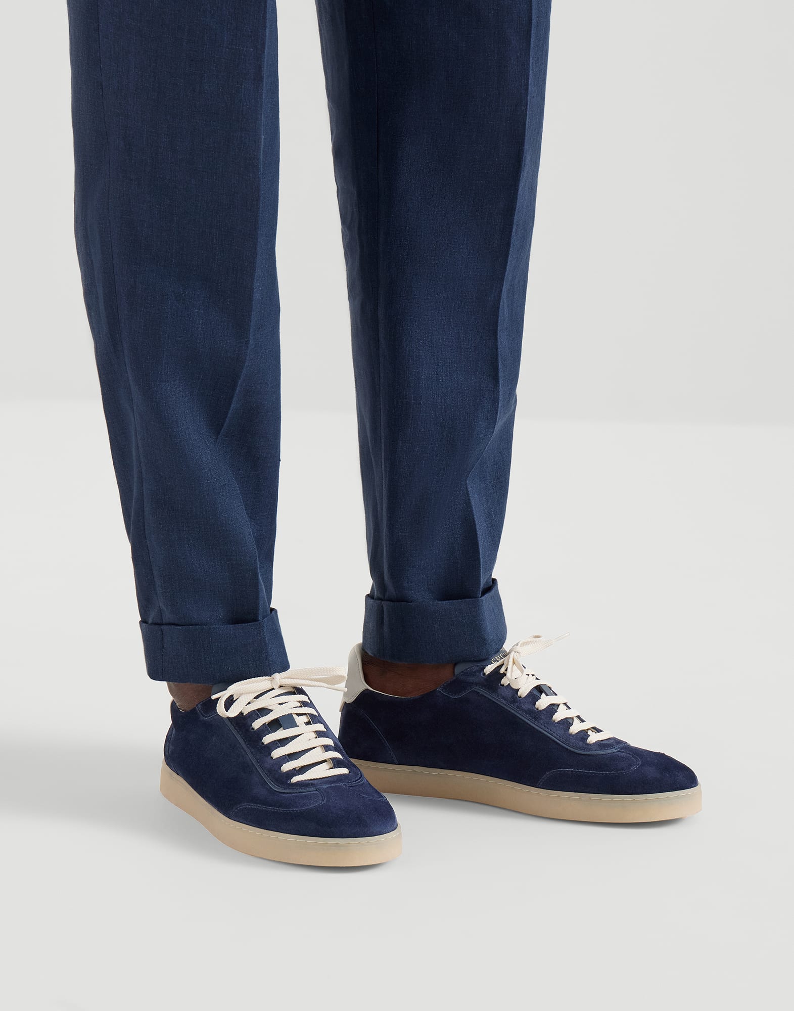メンズ 向け ライトブラウン スエードスニーカー | Brunello Cucinelli