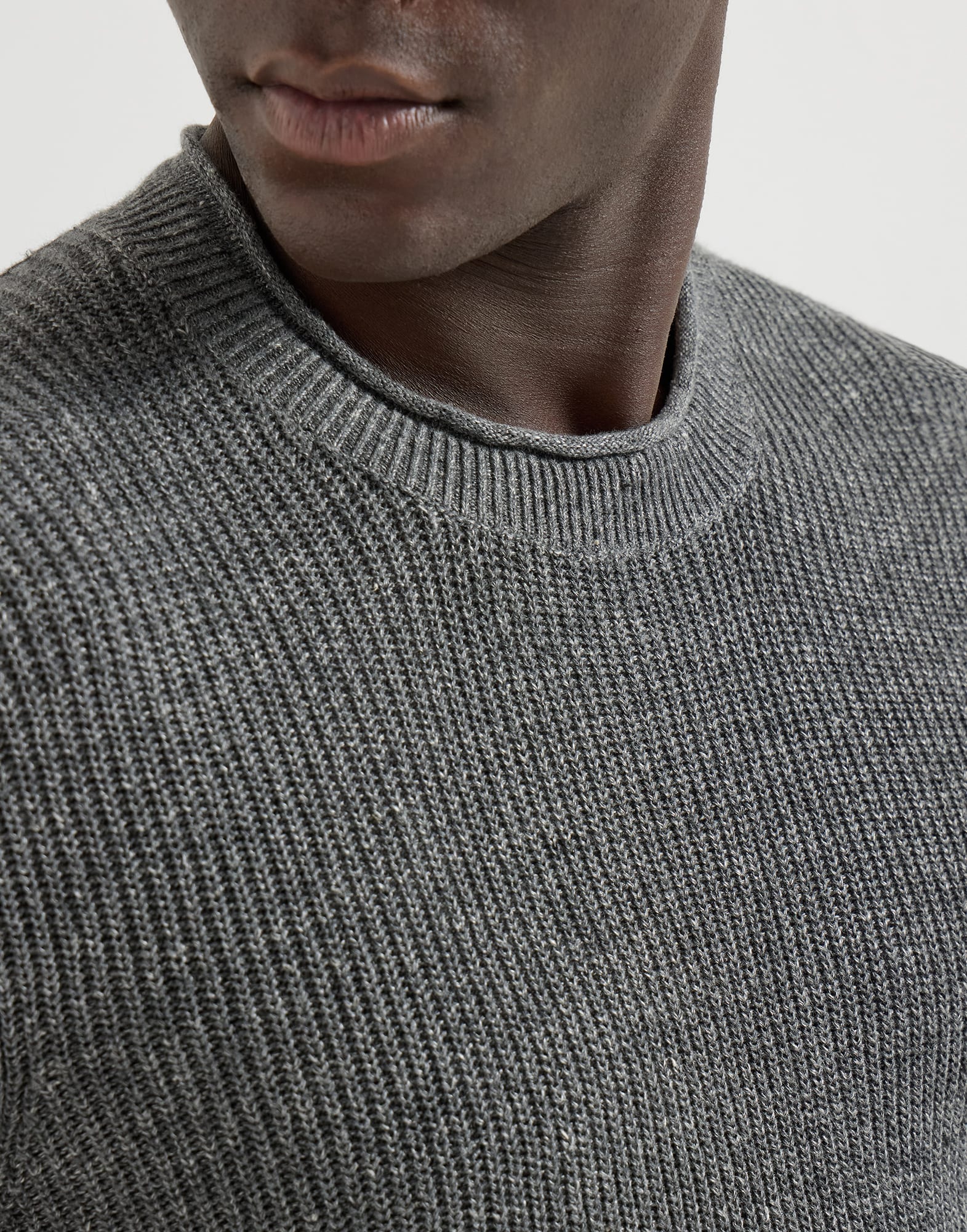Linen and cotton T-shirt for Man in Dark Grey | Brunello Cucinelli