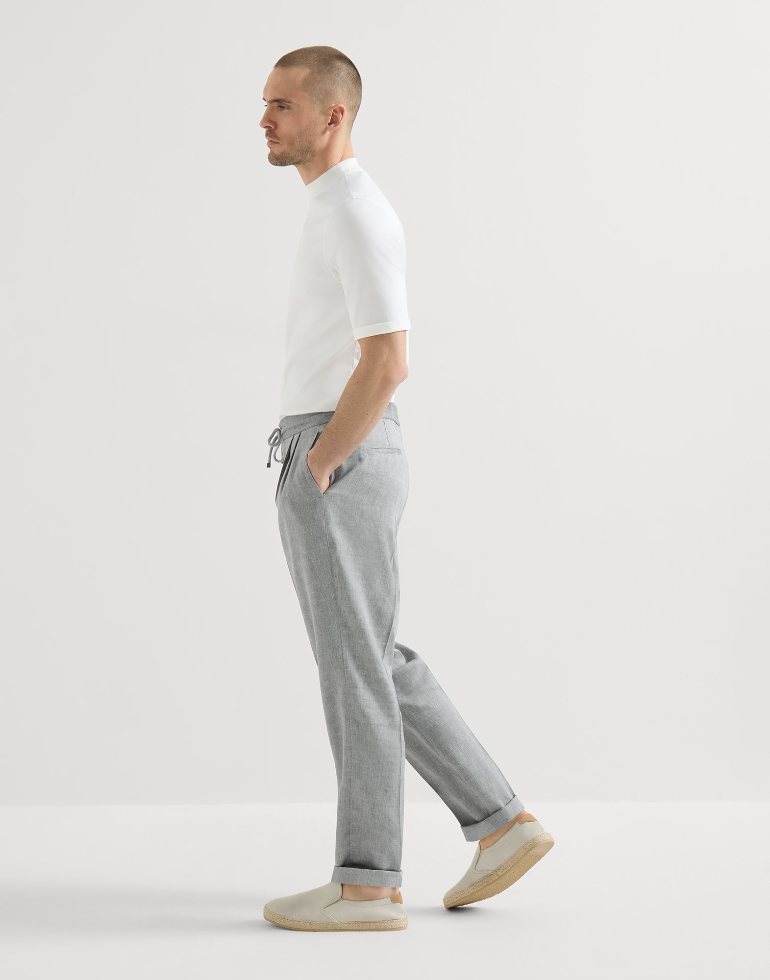 Trousers with drawstring and double pleats for Man in Anthracite