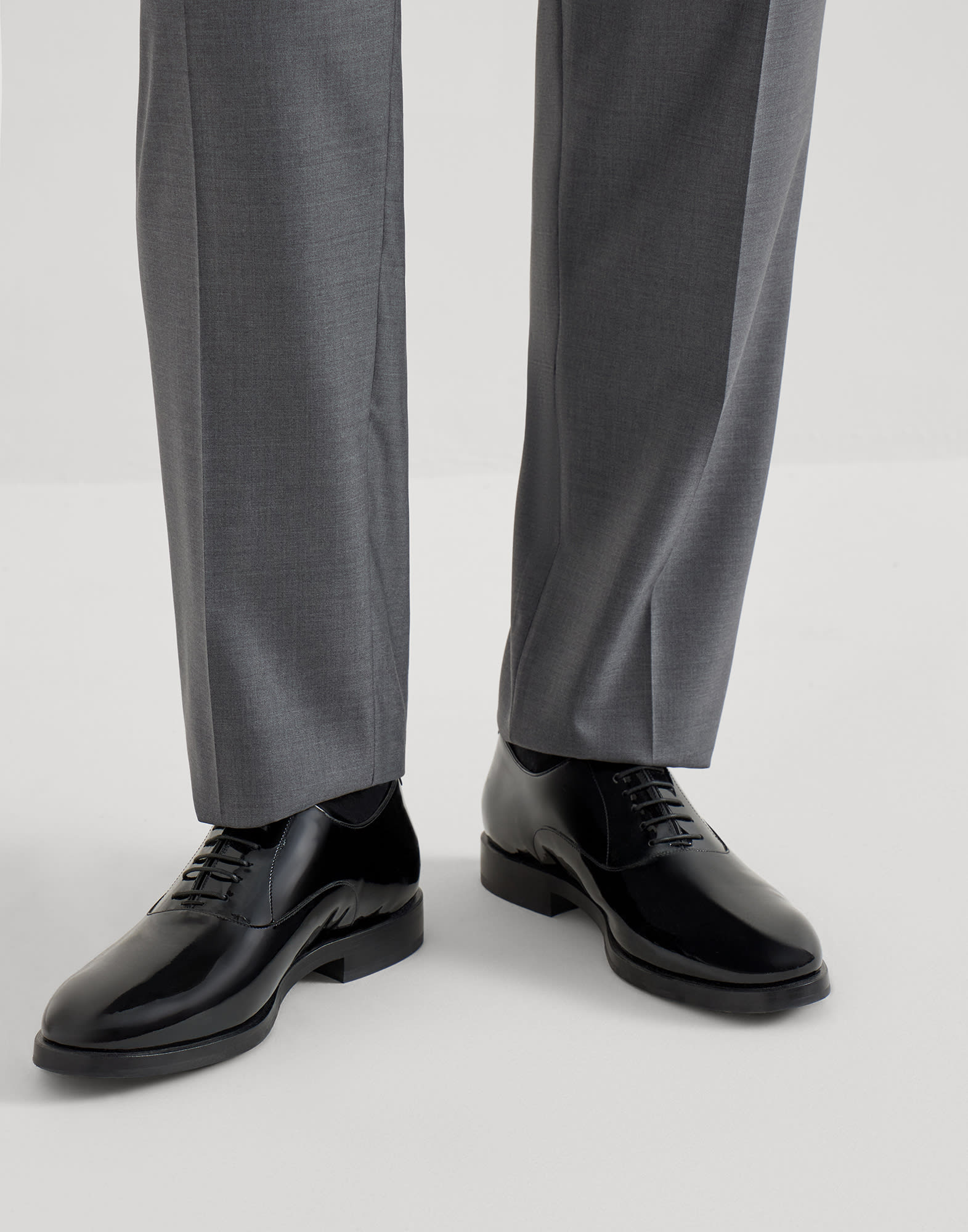 Oxford for Man in Black | Brunello Cucinelli
