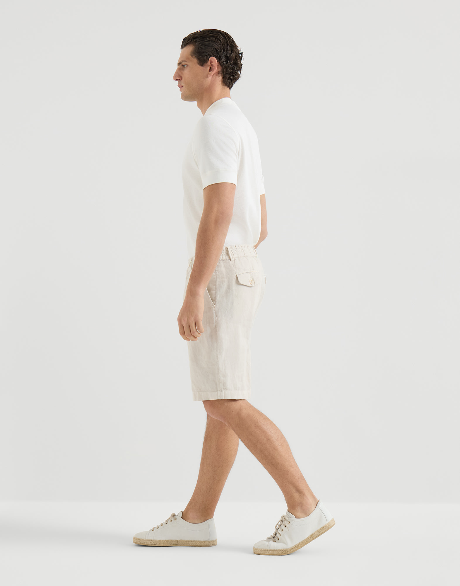 メンズ 向け キャメル リネン バミューダパンツ | Brunello Cucinelli
