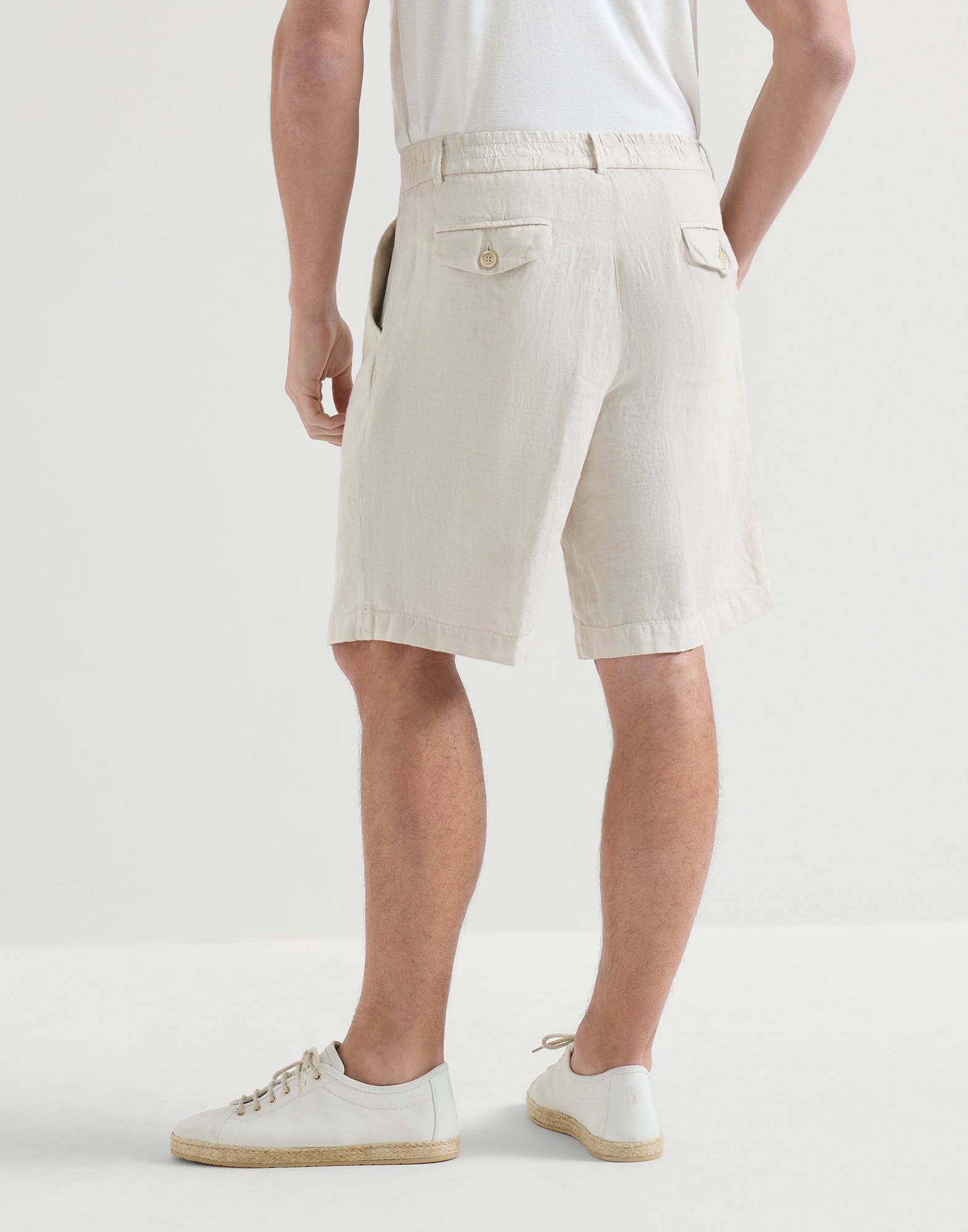 メンズ 向け キャメル リネン バミューダパンツ | Brunello Cucinelli