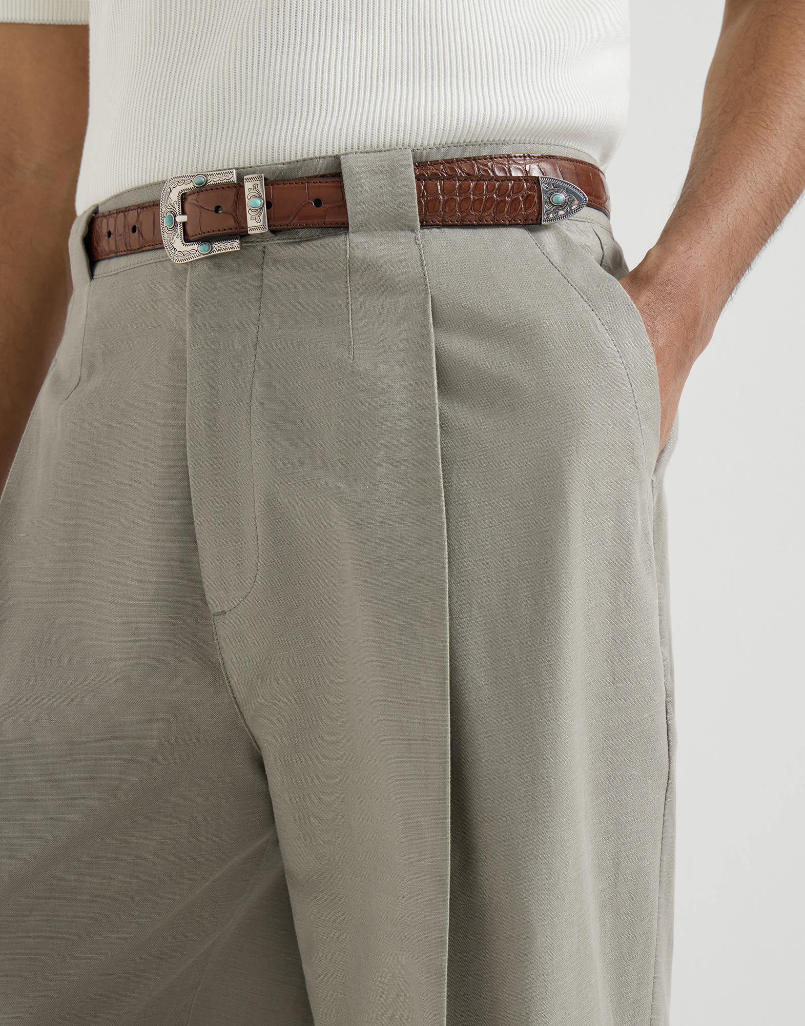 Cotton and linen trousers for Man in Snow | Brunello Cucinelli