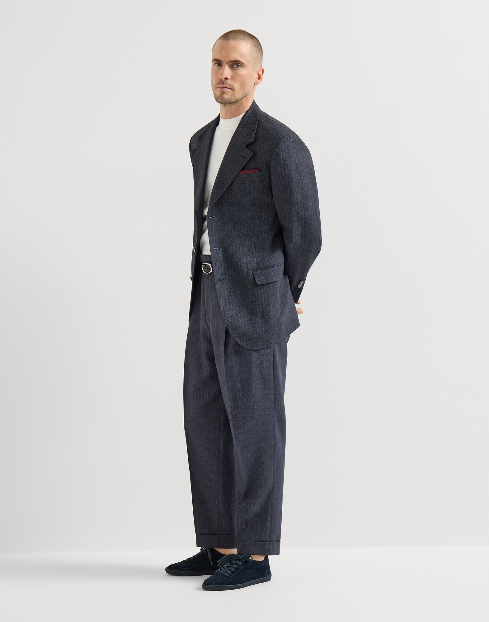 メンズ 向け グレー スエードスニーカー | Brunello Cucinelli