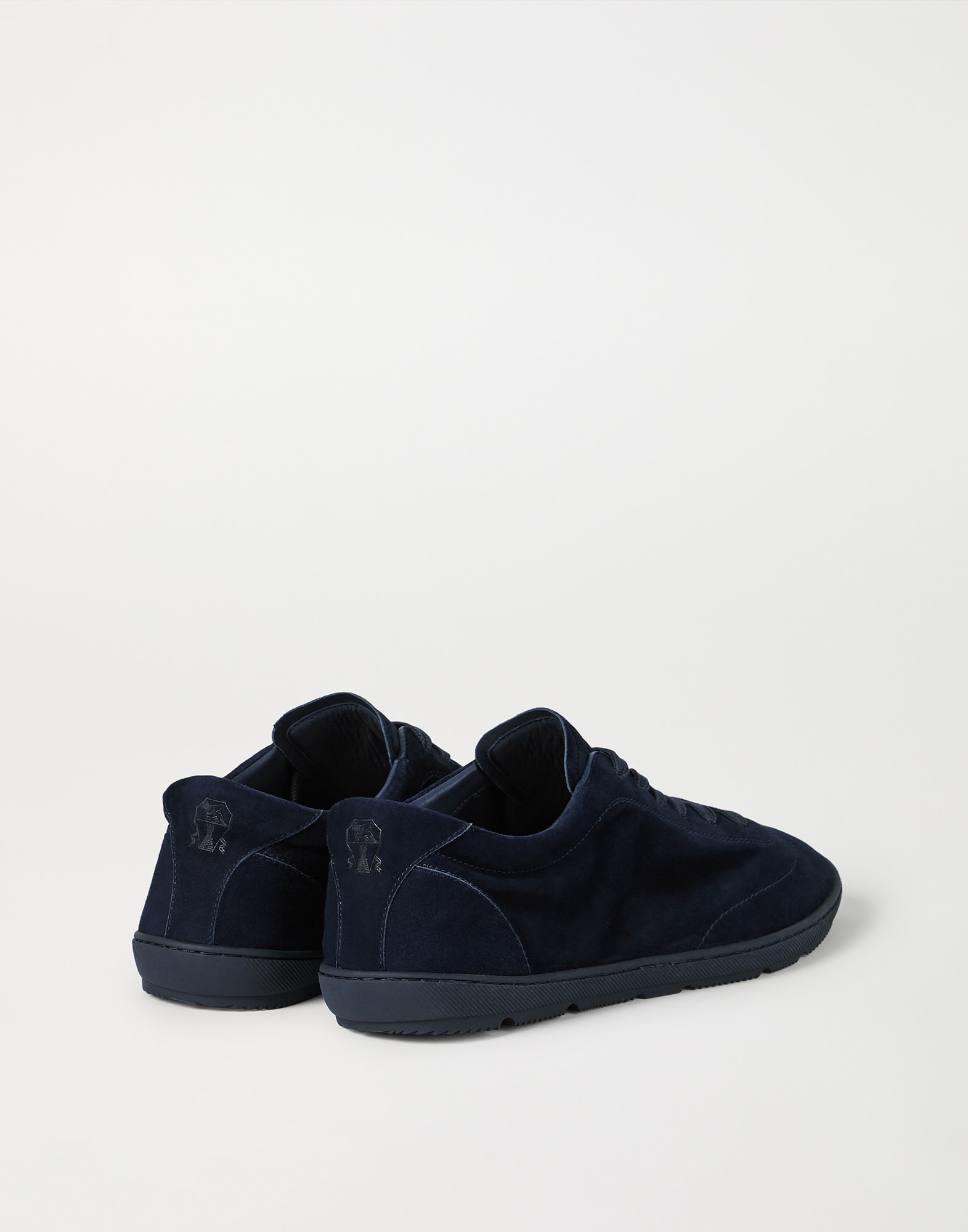 メンズ 向け グレー スエードスニーカー | Brunello Cucinelli