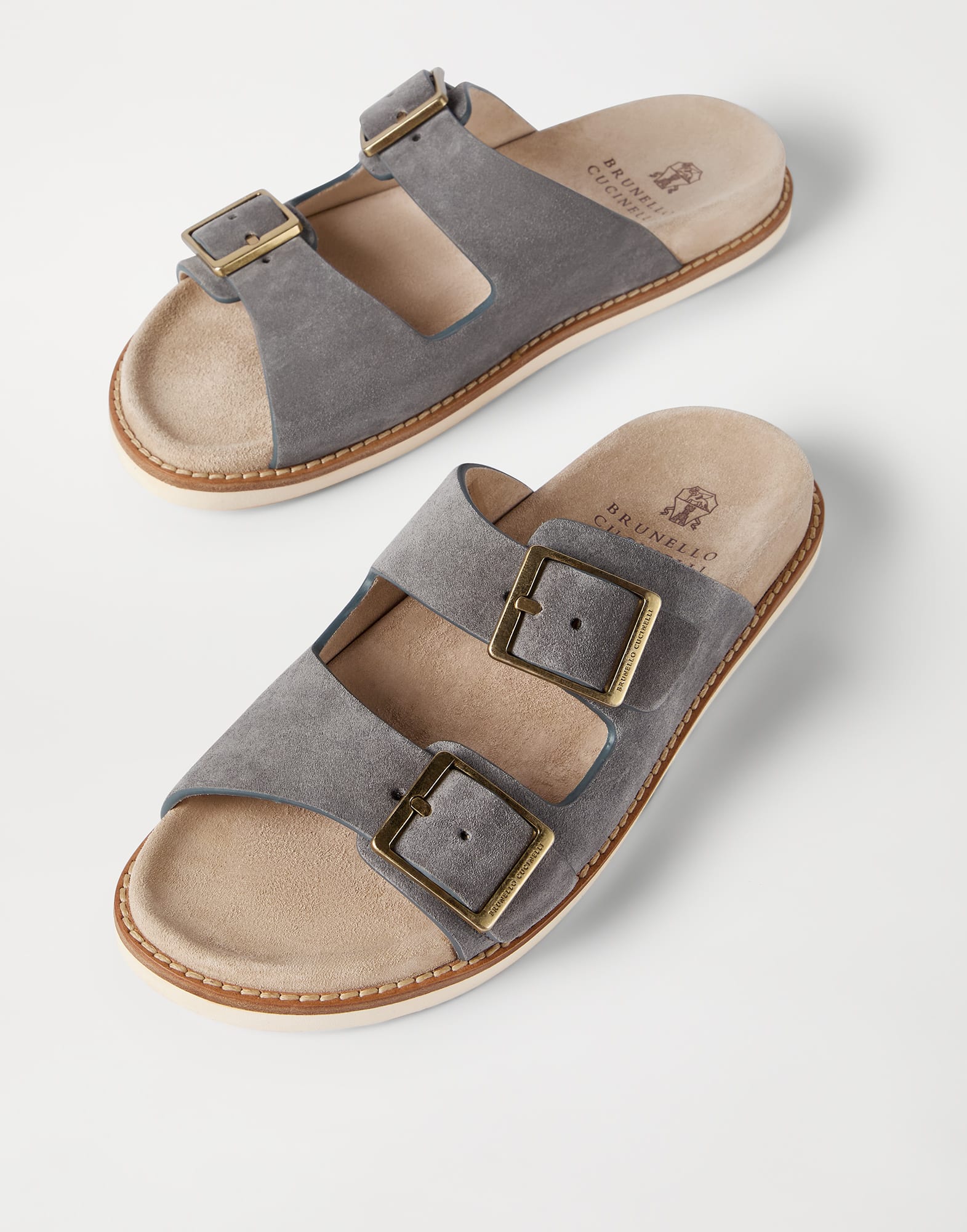 BRUNELLO CUCINELLI グレーサンダル Suede slides with buckles for Man in Hazelnut | Brunello Cucinelli