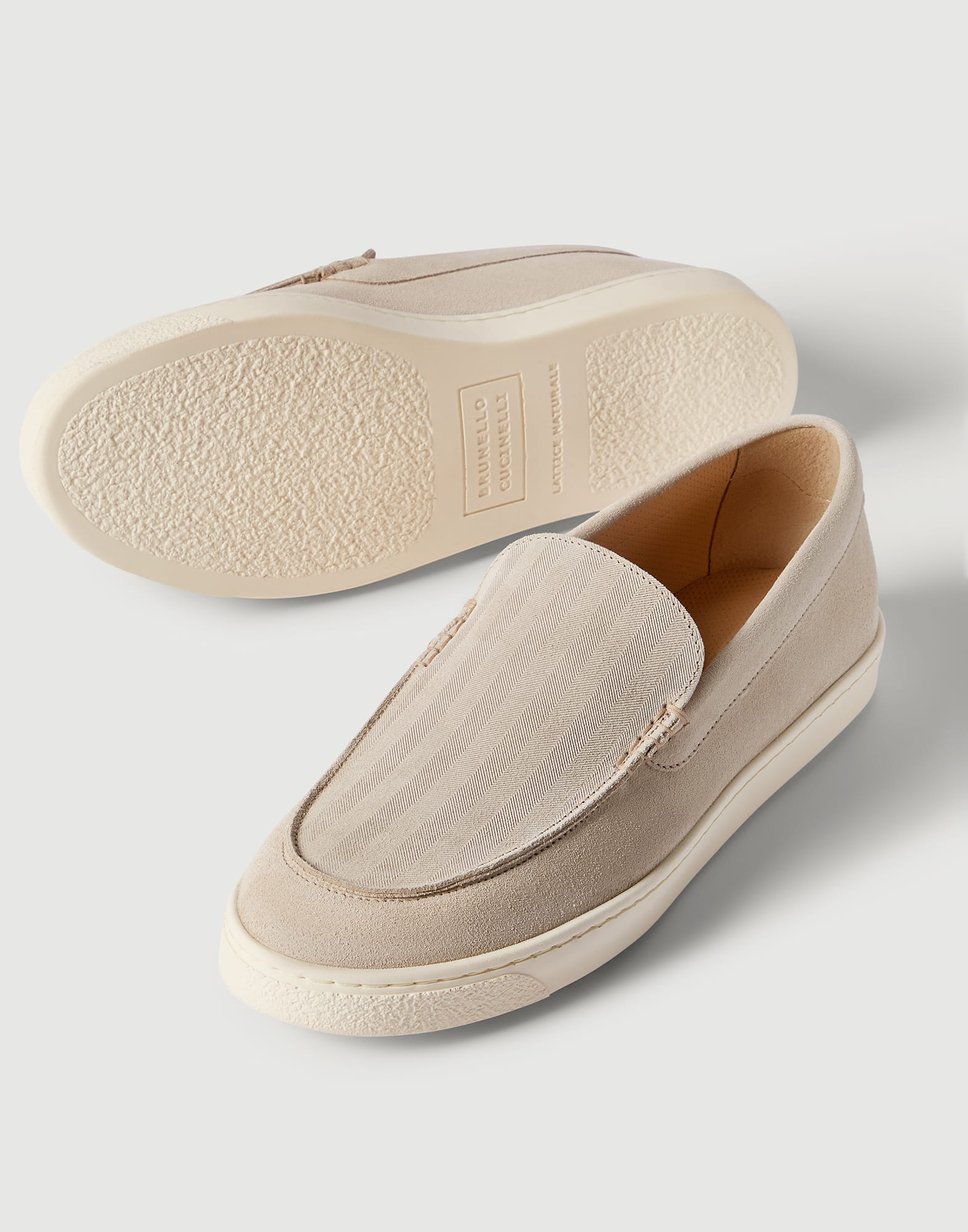 メンズ 向け ヘーゼルナッツ スエードローファー | Brunello Cucinelli