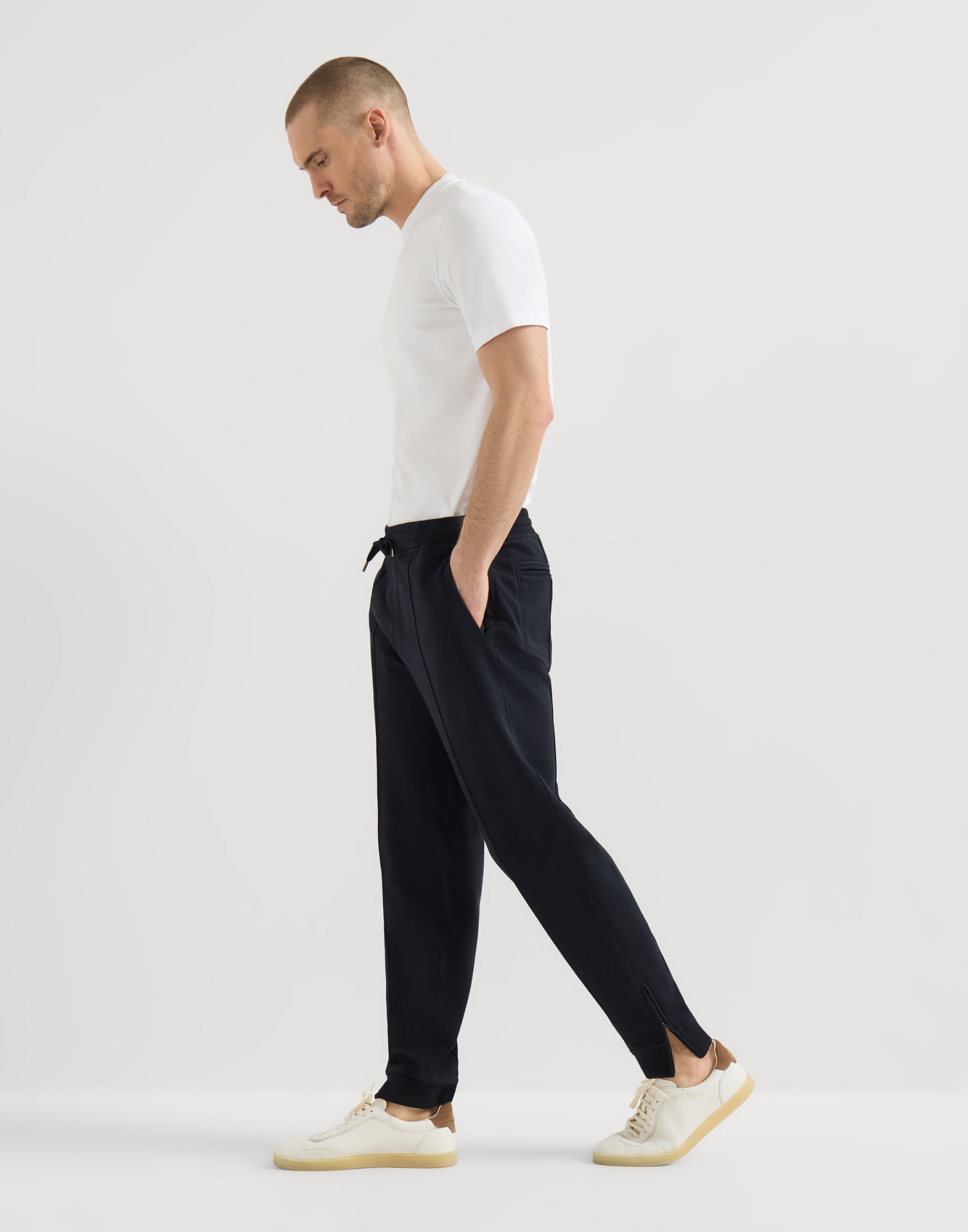 Trousers with crête for Man in Pearl Grey | Brunello Cucinelli