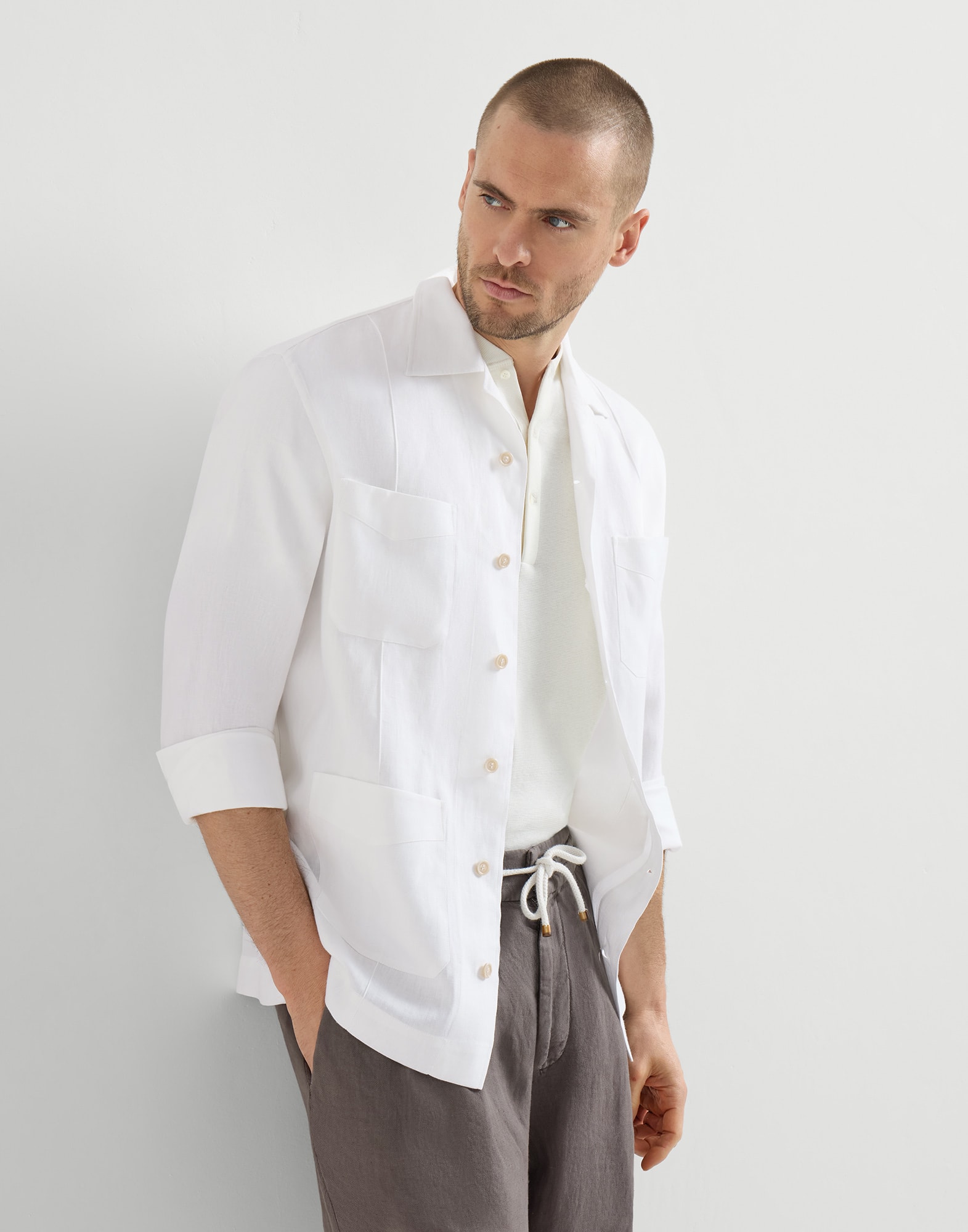 Easy - Editorial view - View Full Screen