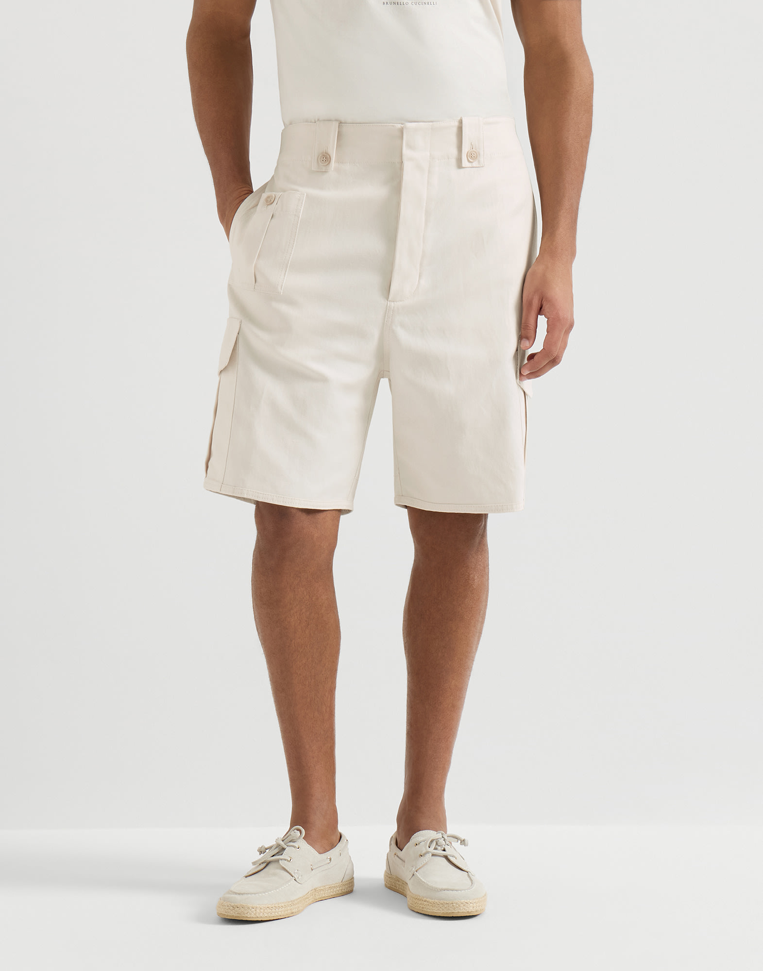 Bermuda Shorts - Front view - View Full Screen