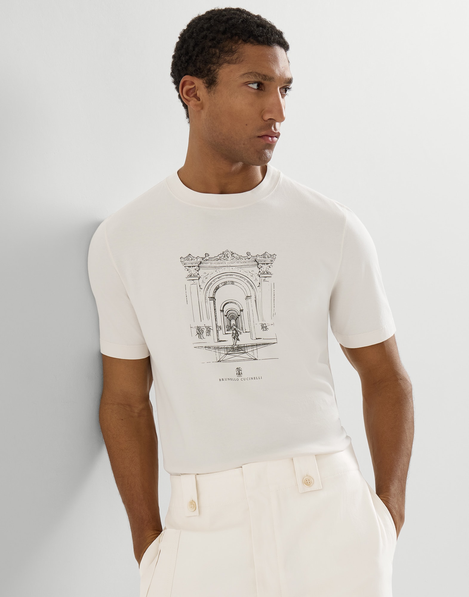 ブルネロクチネリ　Tシャツ　メンズ メンズ 向け ミリタリー プリント Tシャツ | Brunello Cucinelli