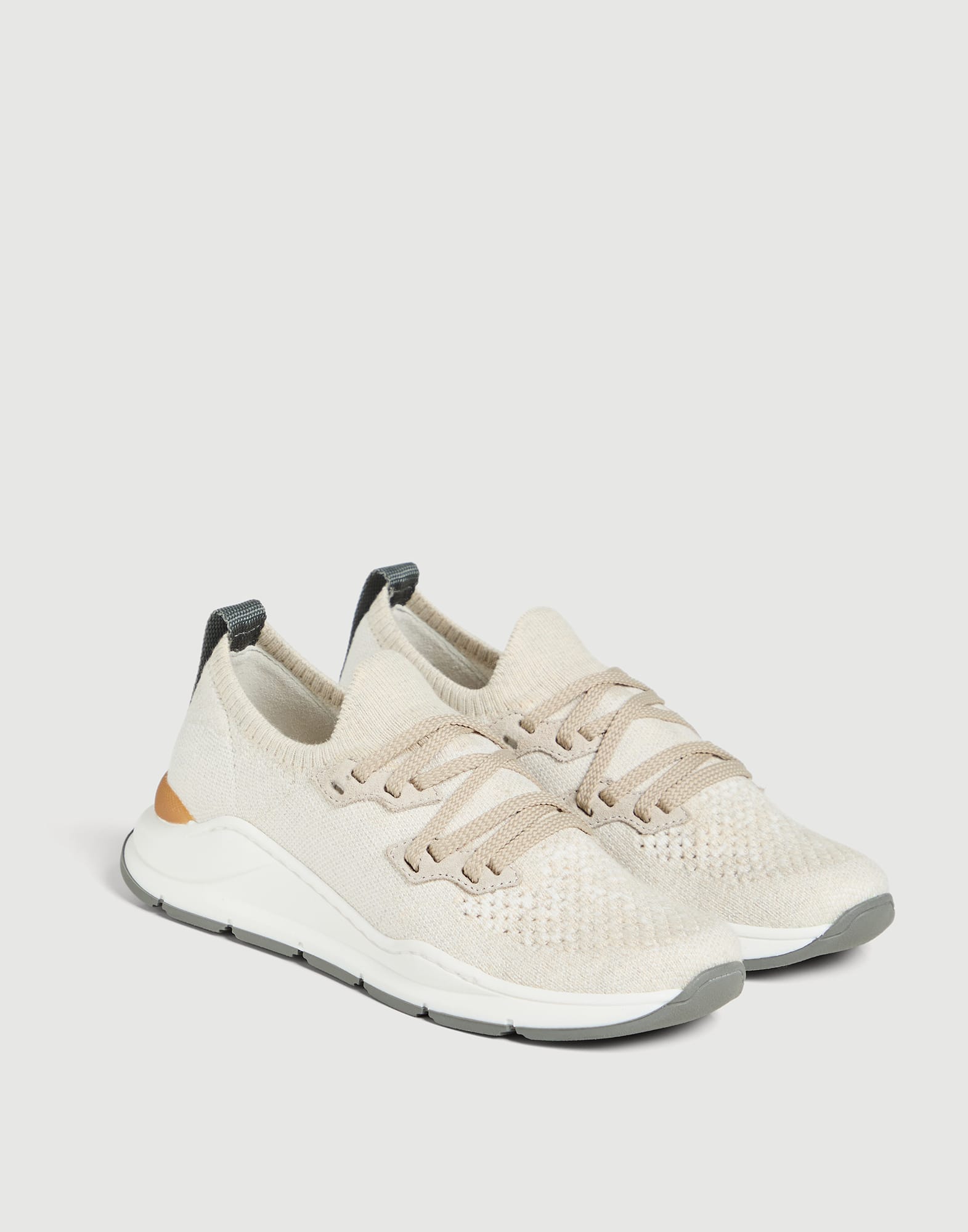 运动鞋 - 正面视角 - 正面观看 - 全屏观看