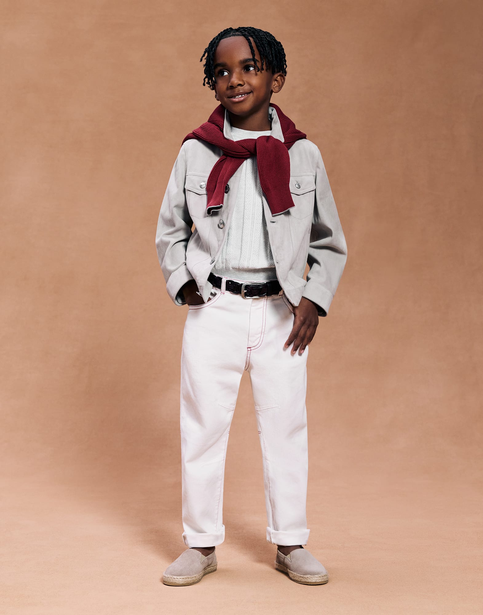 261HOUTFIT16 image number 0