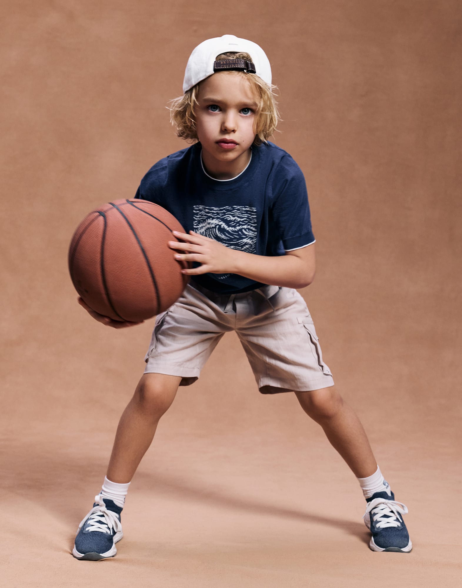 261HOUTFIT20 image number 0