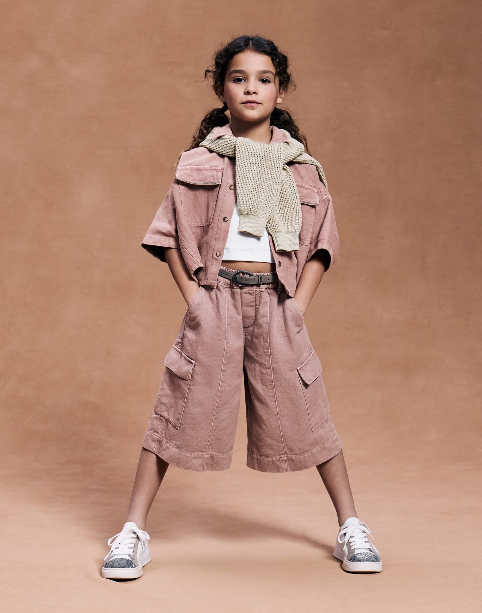 261FOUTFITEXTRA25 image number 0