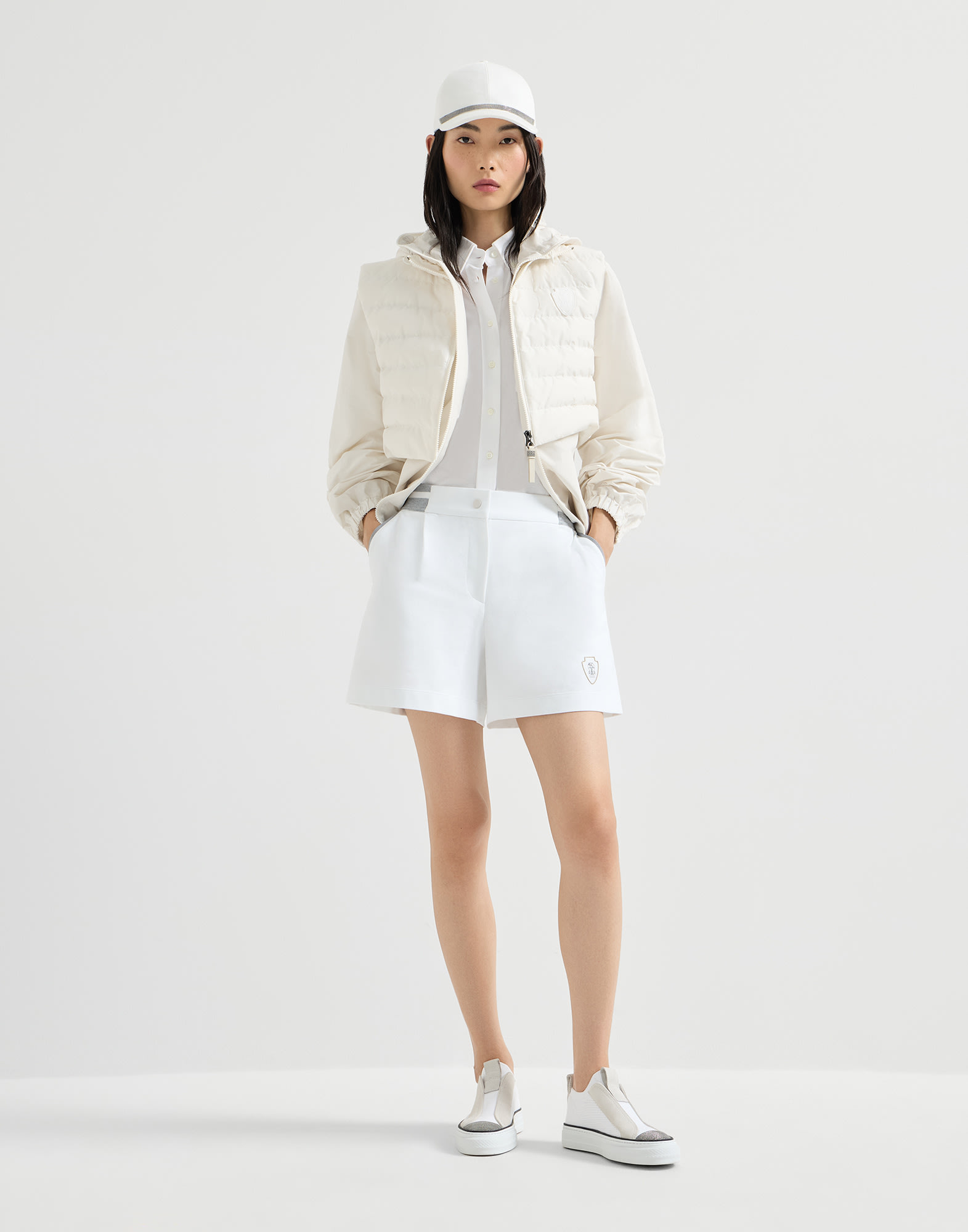 261WOUTFITCS452 image number 0