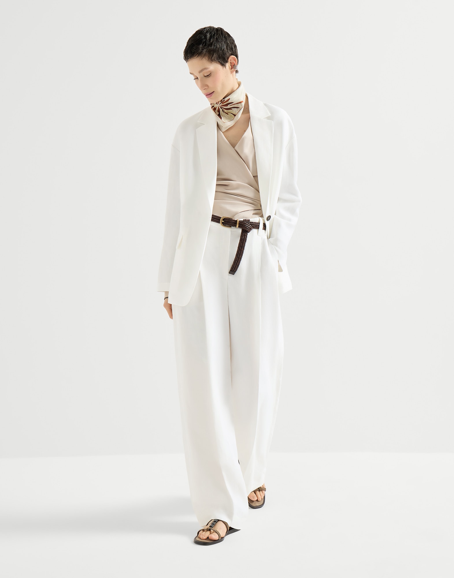 261WOUTFITTWINWEARP2 image number 0