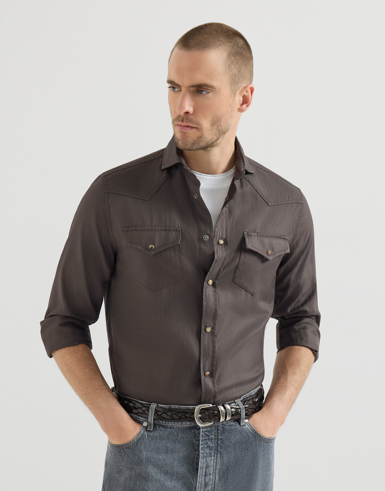 Easy - Editorial view - View Full Screen