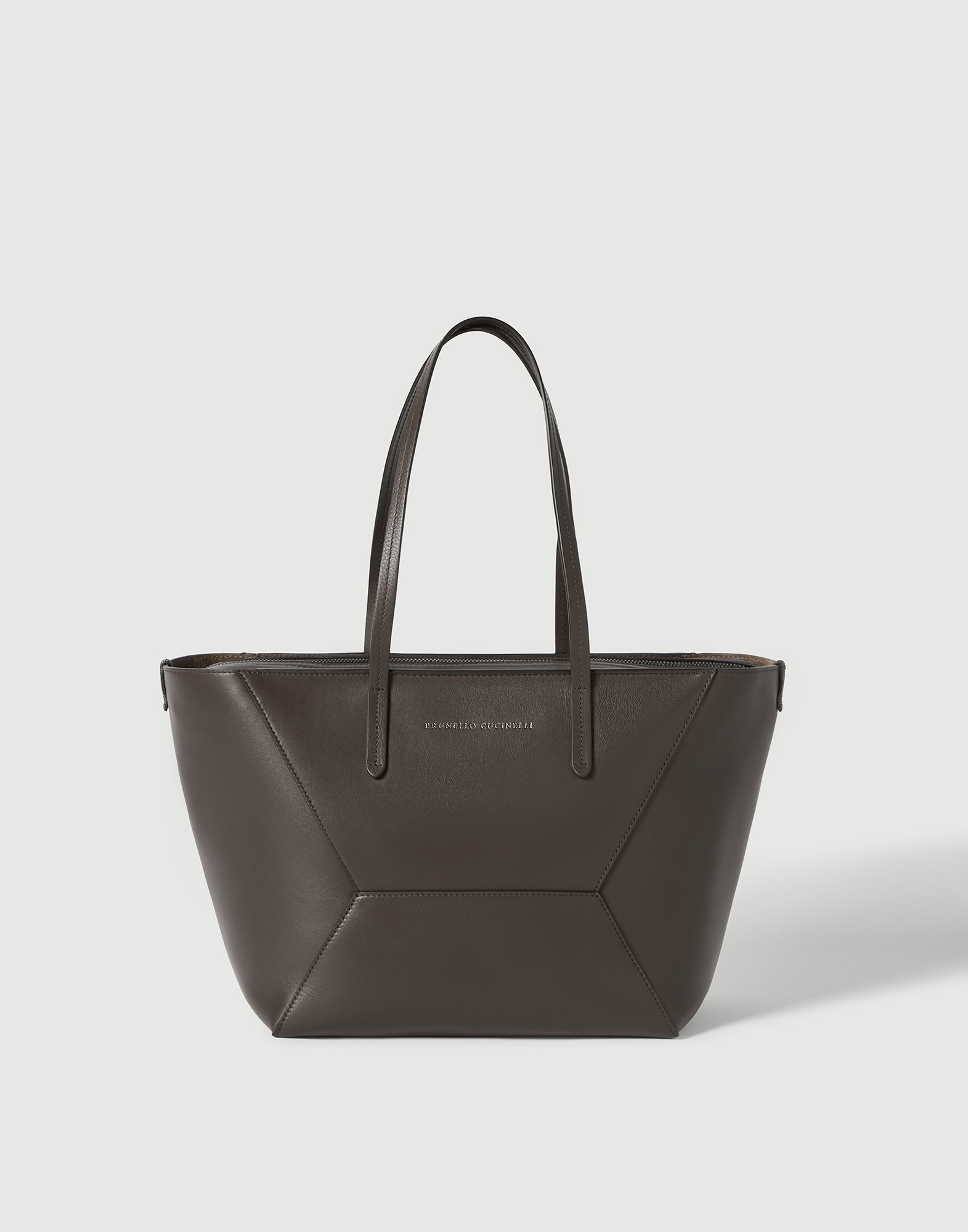 Shopper - Front view - View Full Screen