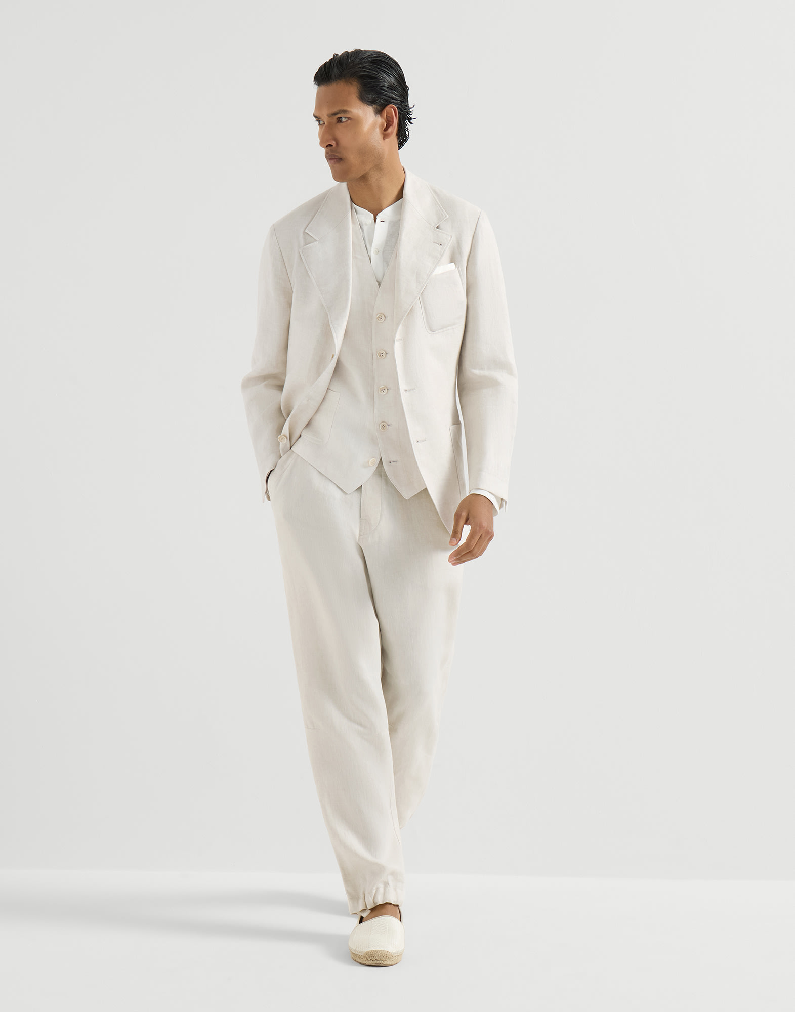 262MOUTFITHS10 image number 0