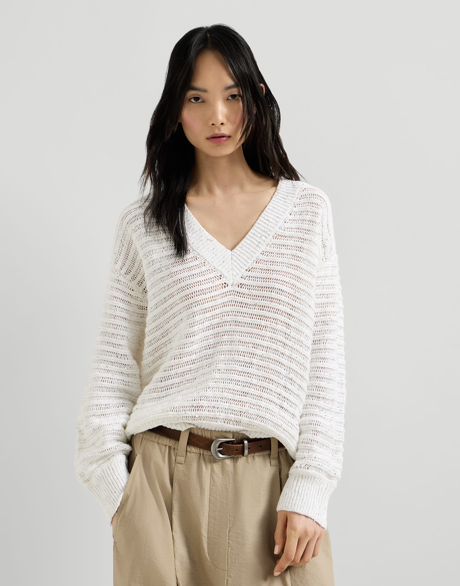 V-neck - Front view - View Full Screen