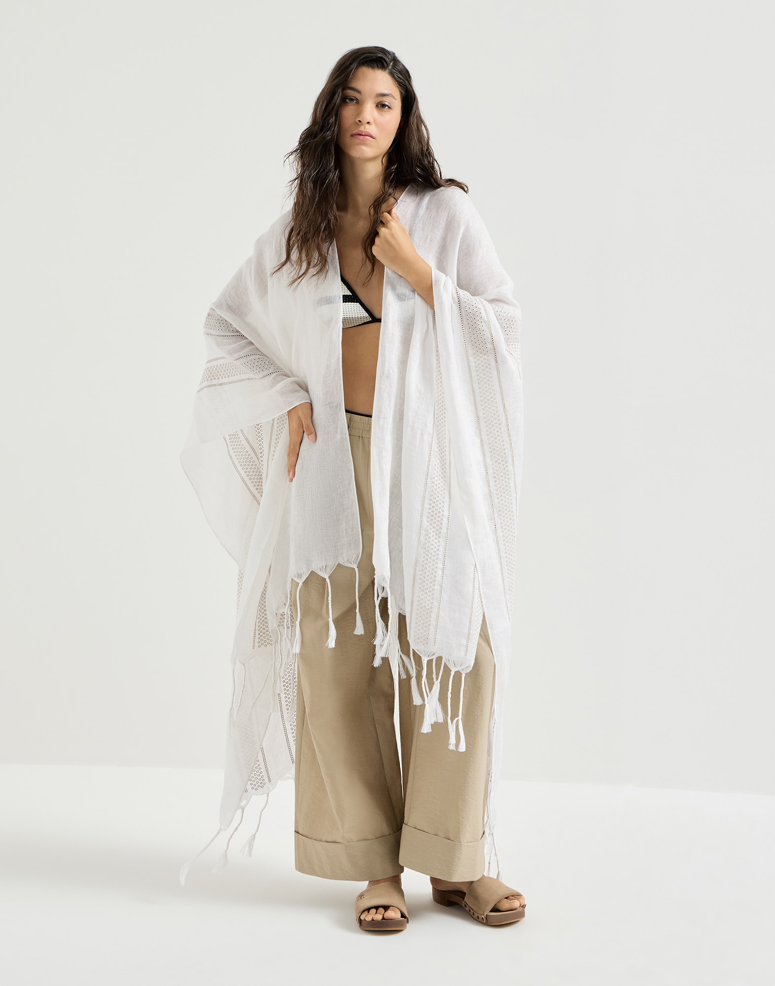 Poncho - Front view - View Full Screen