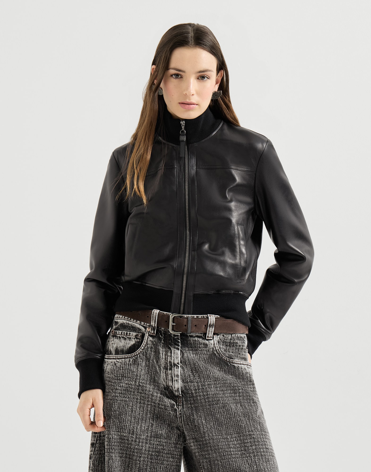 Leather - Front view - View Full Screen
