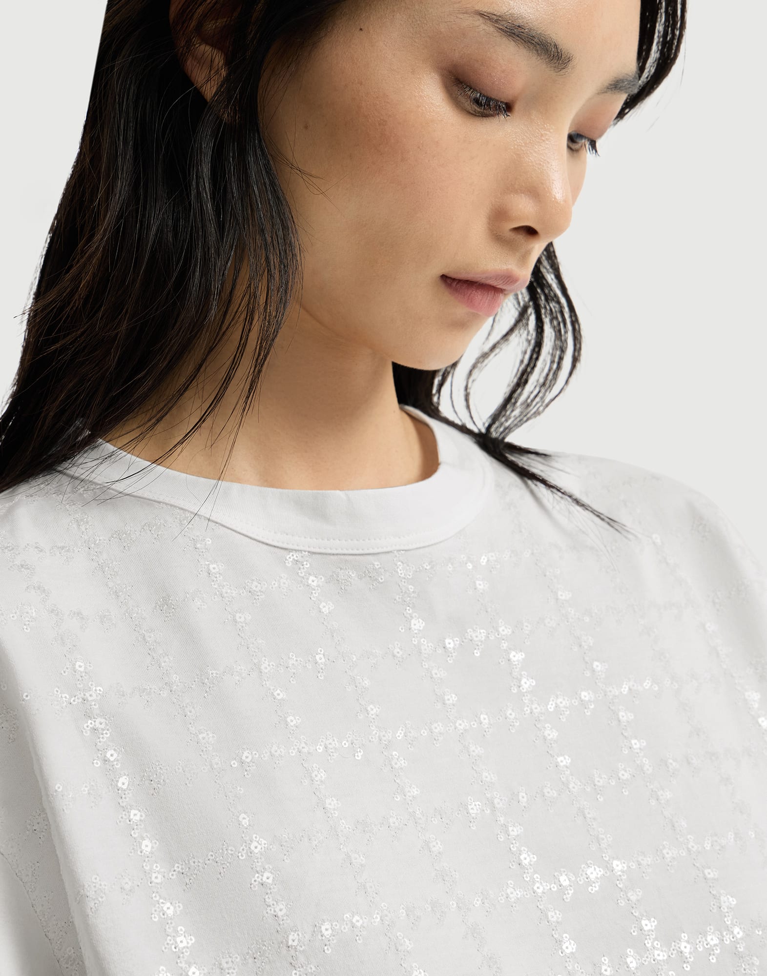 Dazzling windowpane embroidery T-shirt for Woman in White