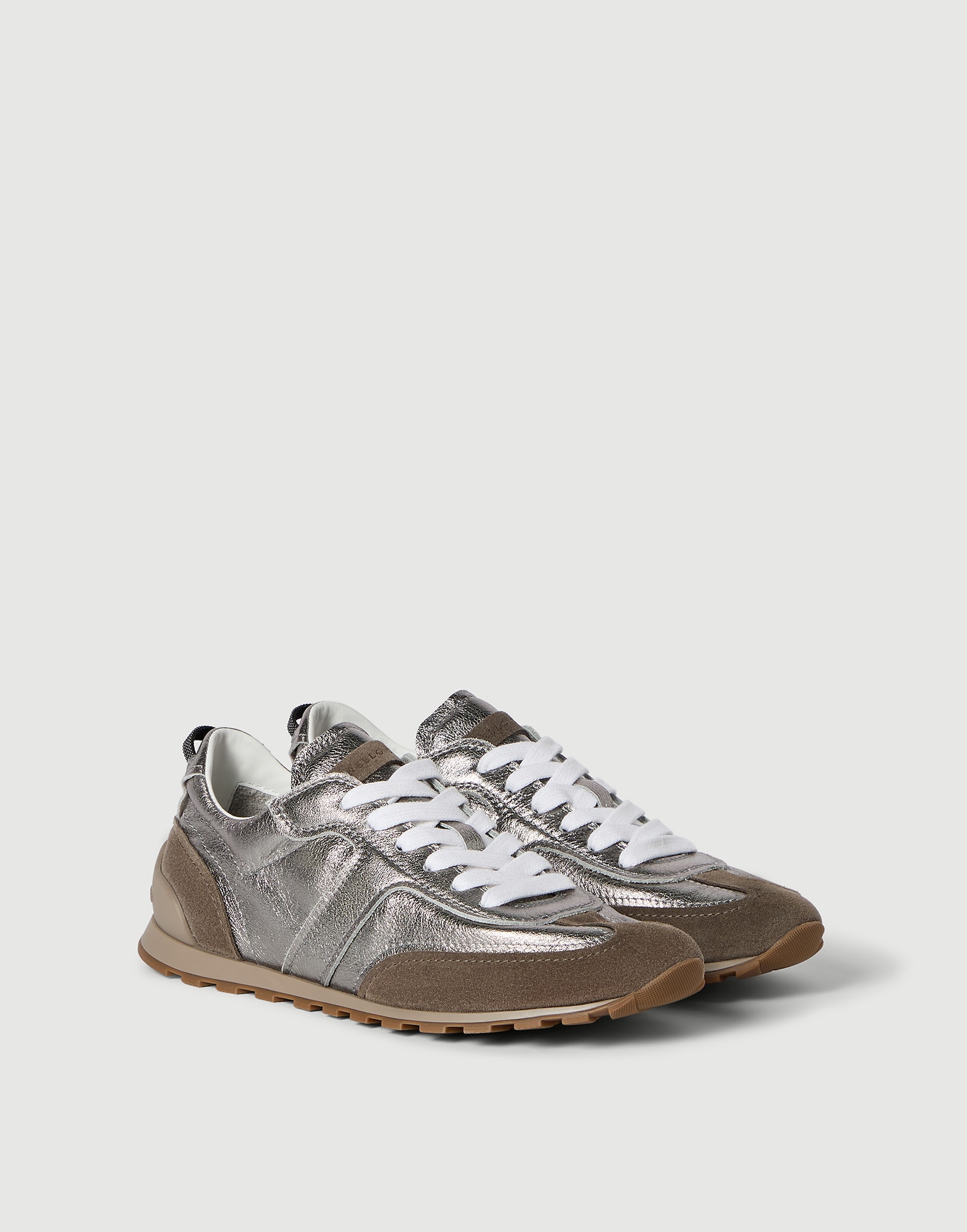 Sneakers - Vue frontale - Afficher en plein &eacute;cran