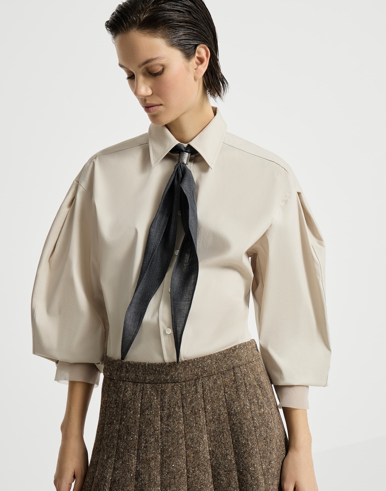 Camisa de popelina con pu&ntilde;os de seda Marfil Mujer - Brunello Cucinelli