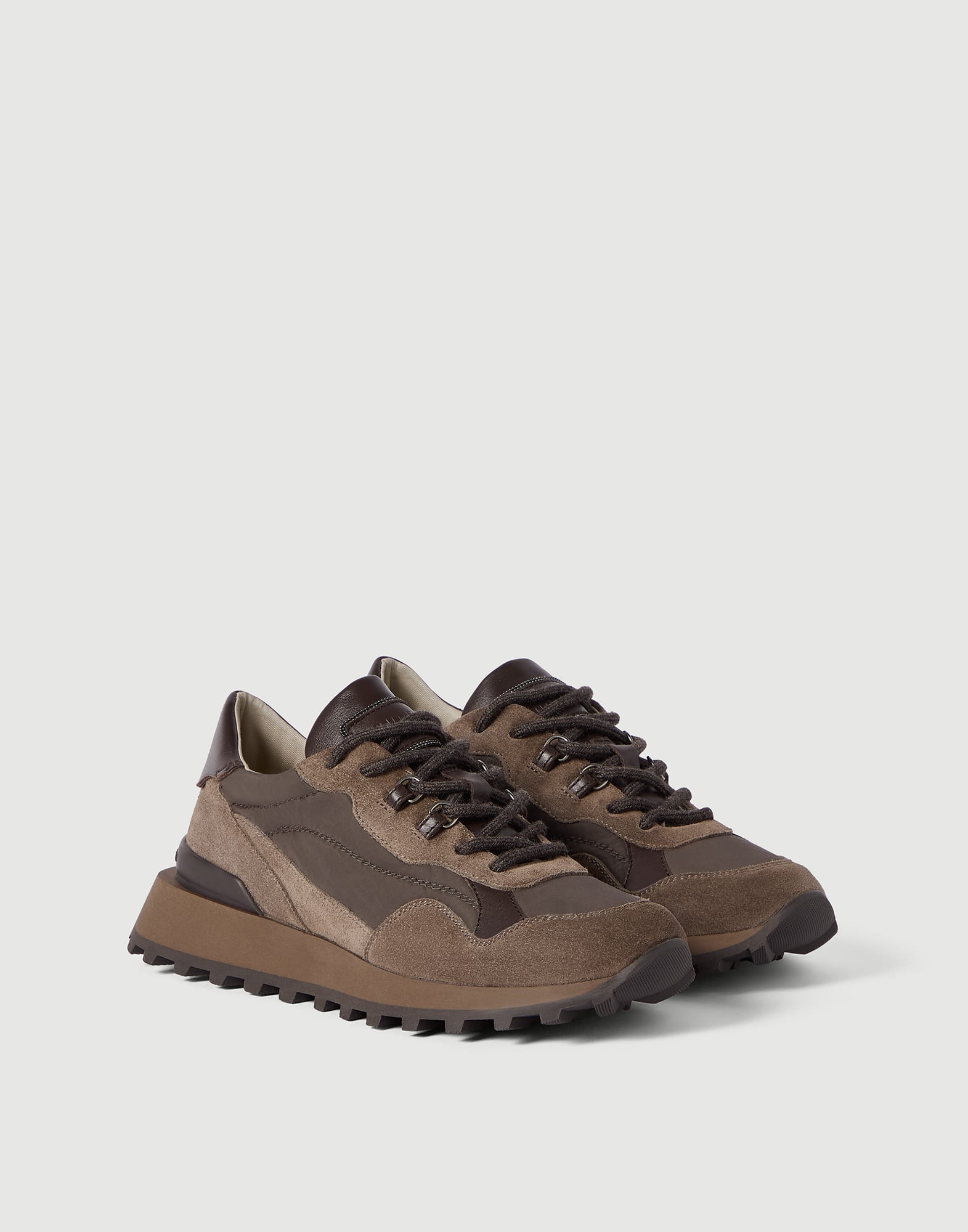 Runners - Front view - View Full Screen