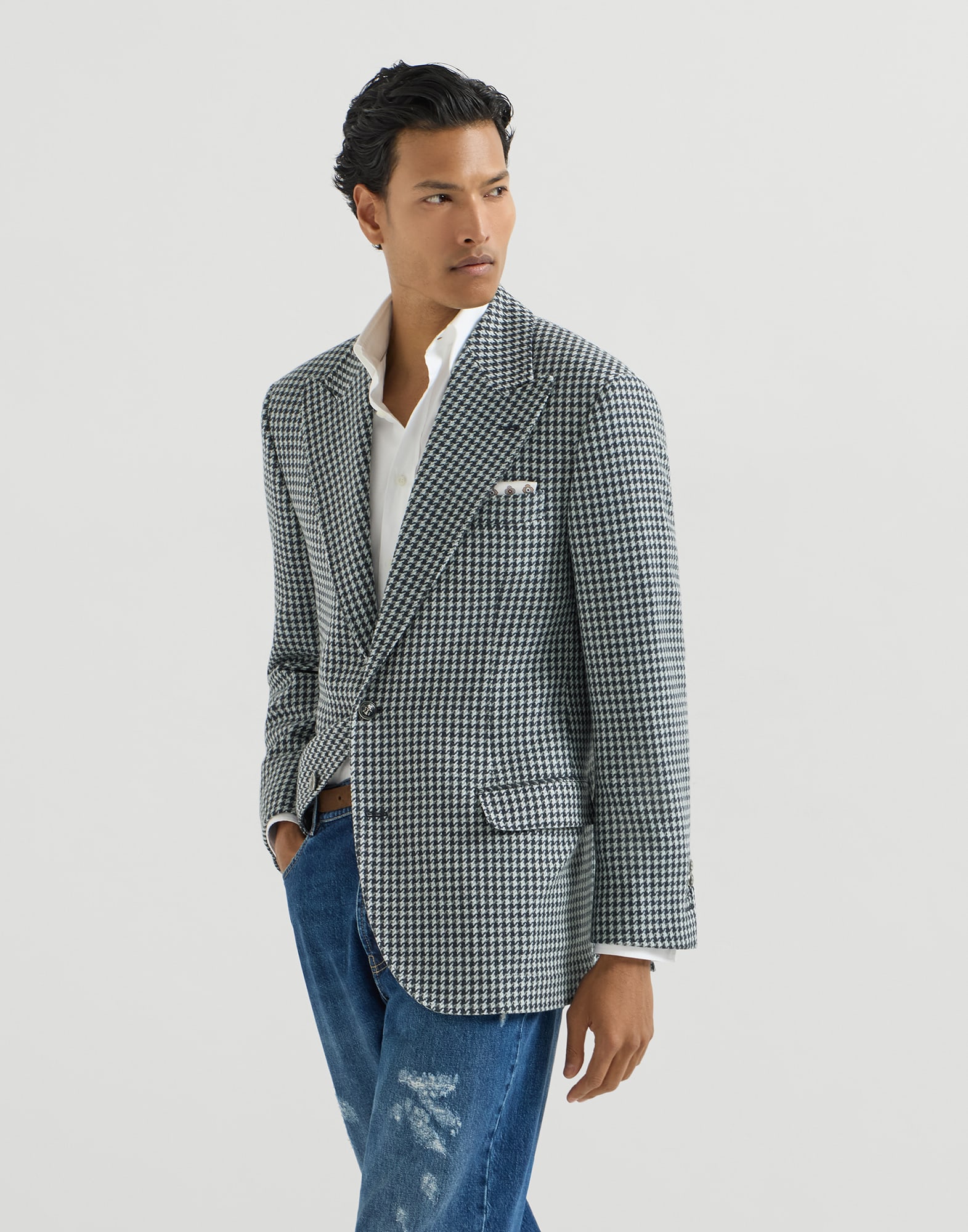 Single Breasted Blazer - Front view - View Full Screen