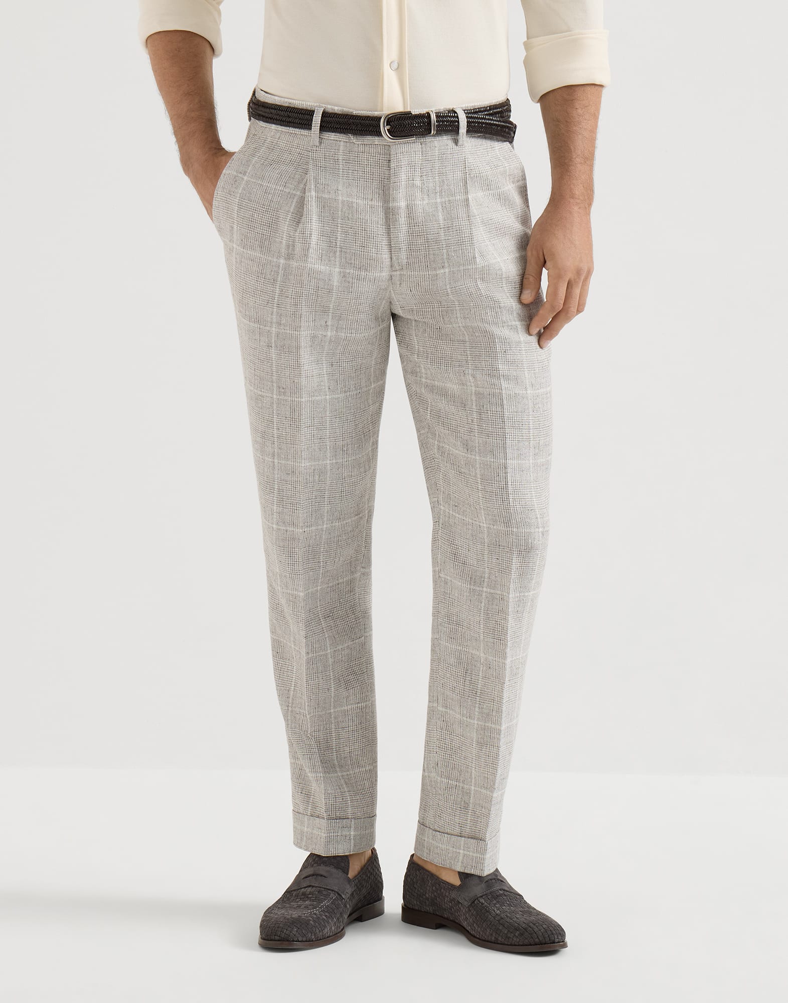 Pleated - Front view - View Full Screen