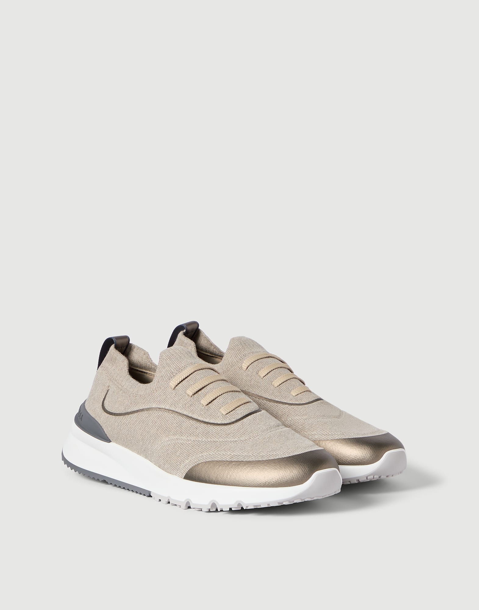 Sneakers - Front view - View Full Screen