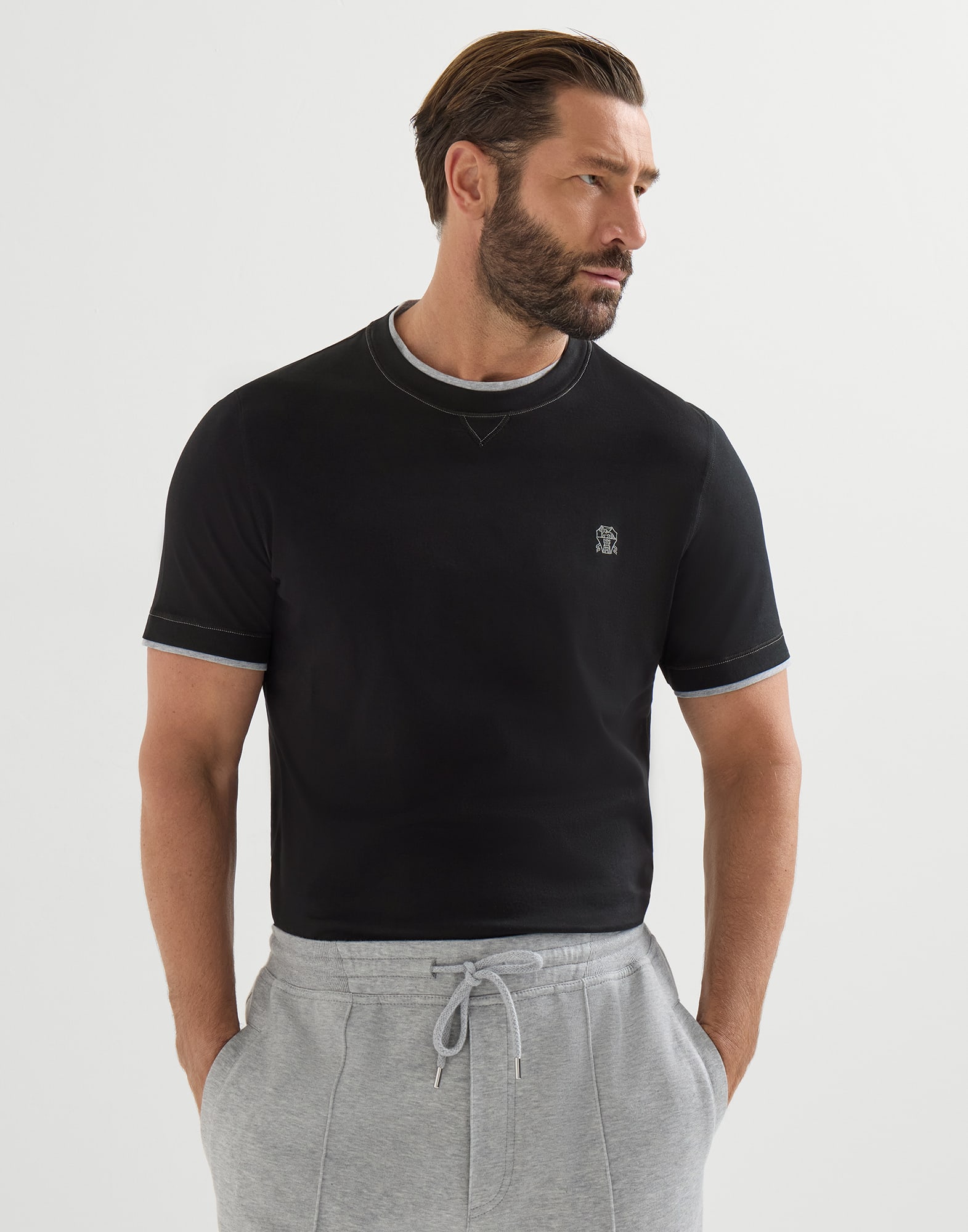 メンズ 向け ブラック クルーネック Tシャツ | Brunello Cucinelli