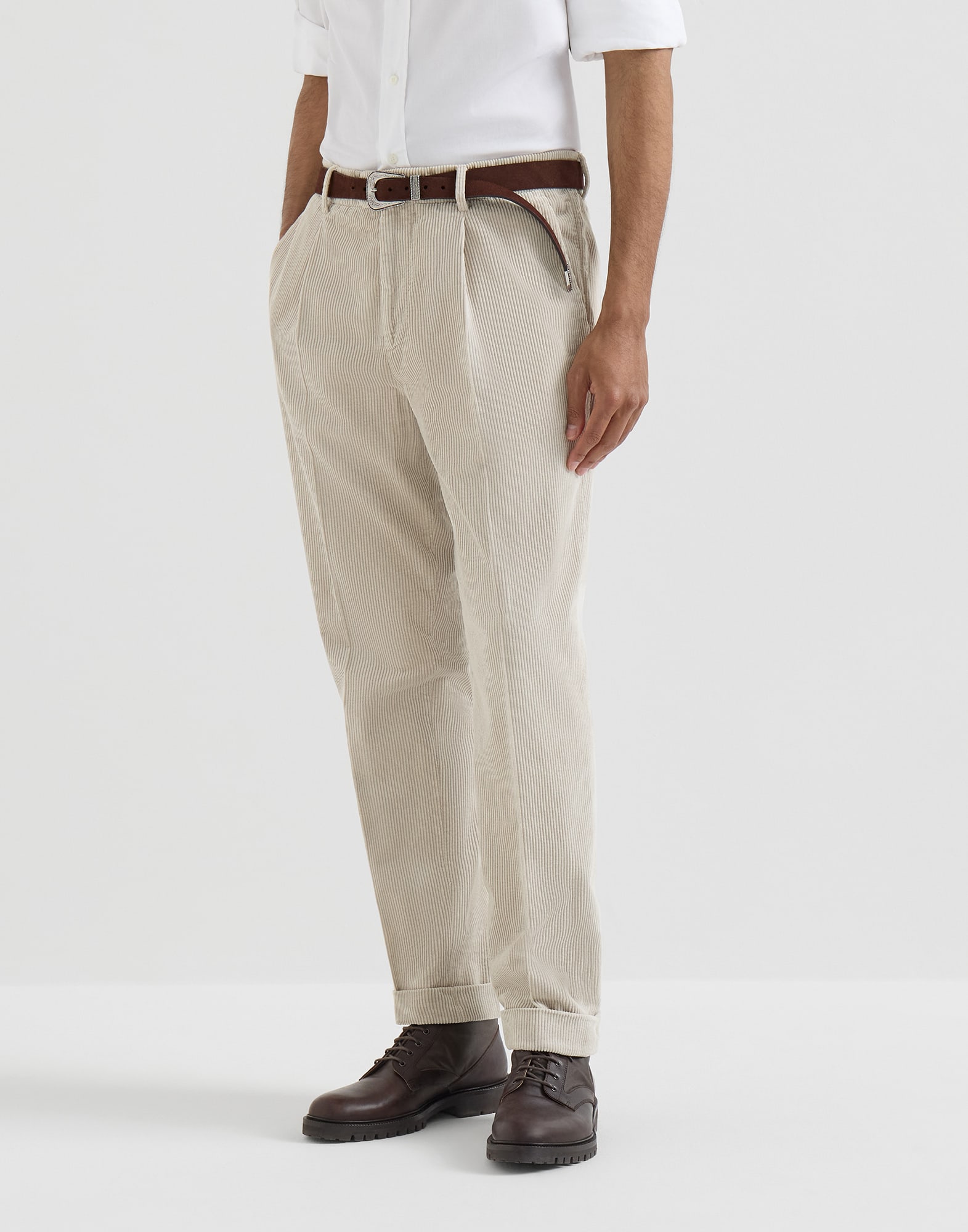 Pleated - Front view - View Full Screen